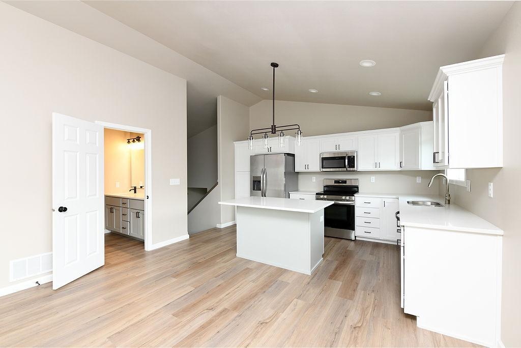 1125 60th W Avenue, West Fargo ND 58078 - Photo 5 of 24