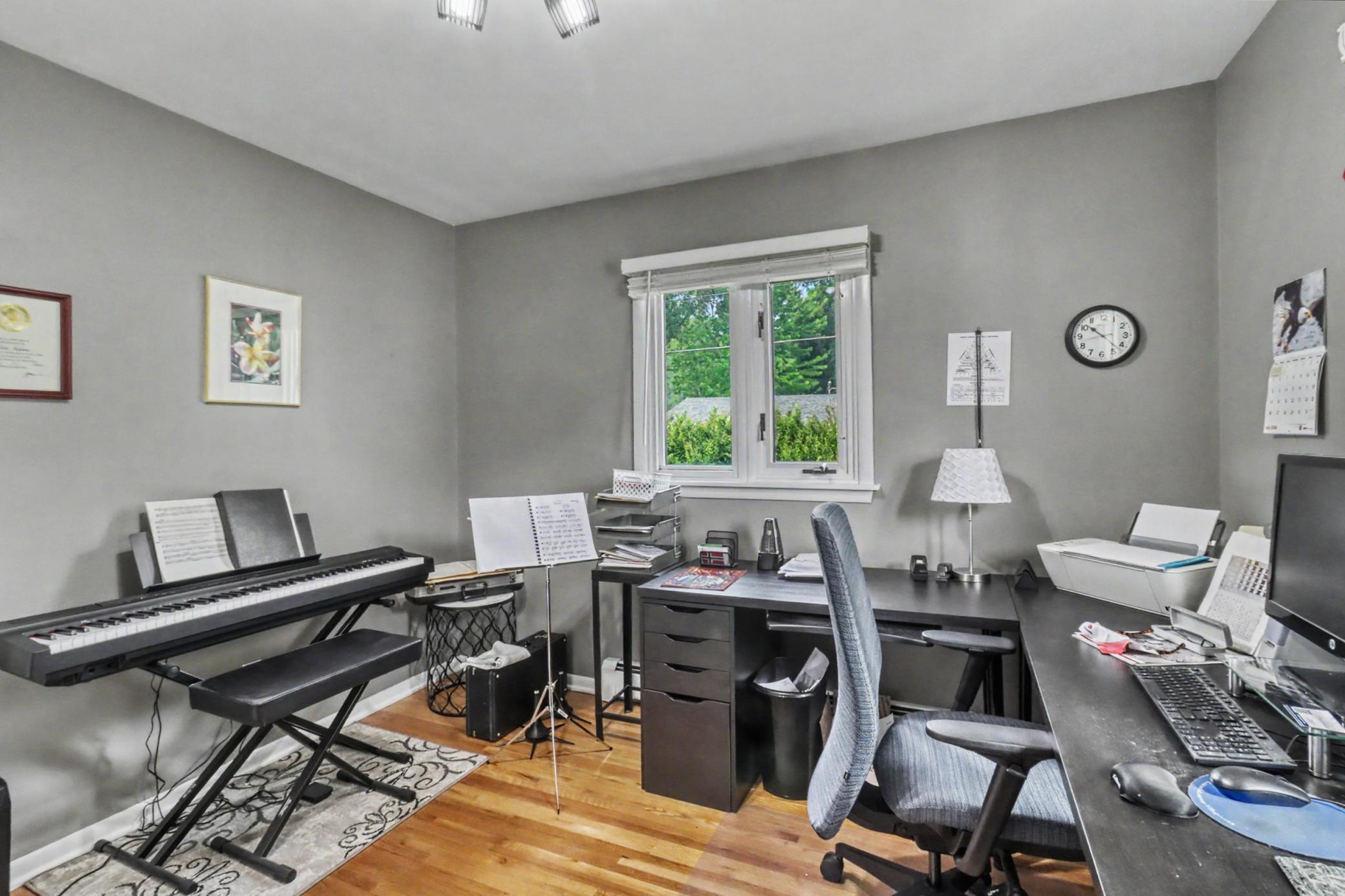 1965 single family home for sale at 201 29th Avenue N in Fargo, ND — 4 bed, 3 bath (photo 18 of 36)
