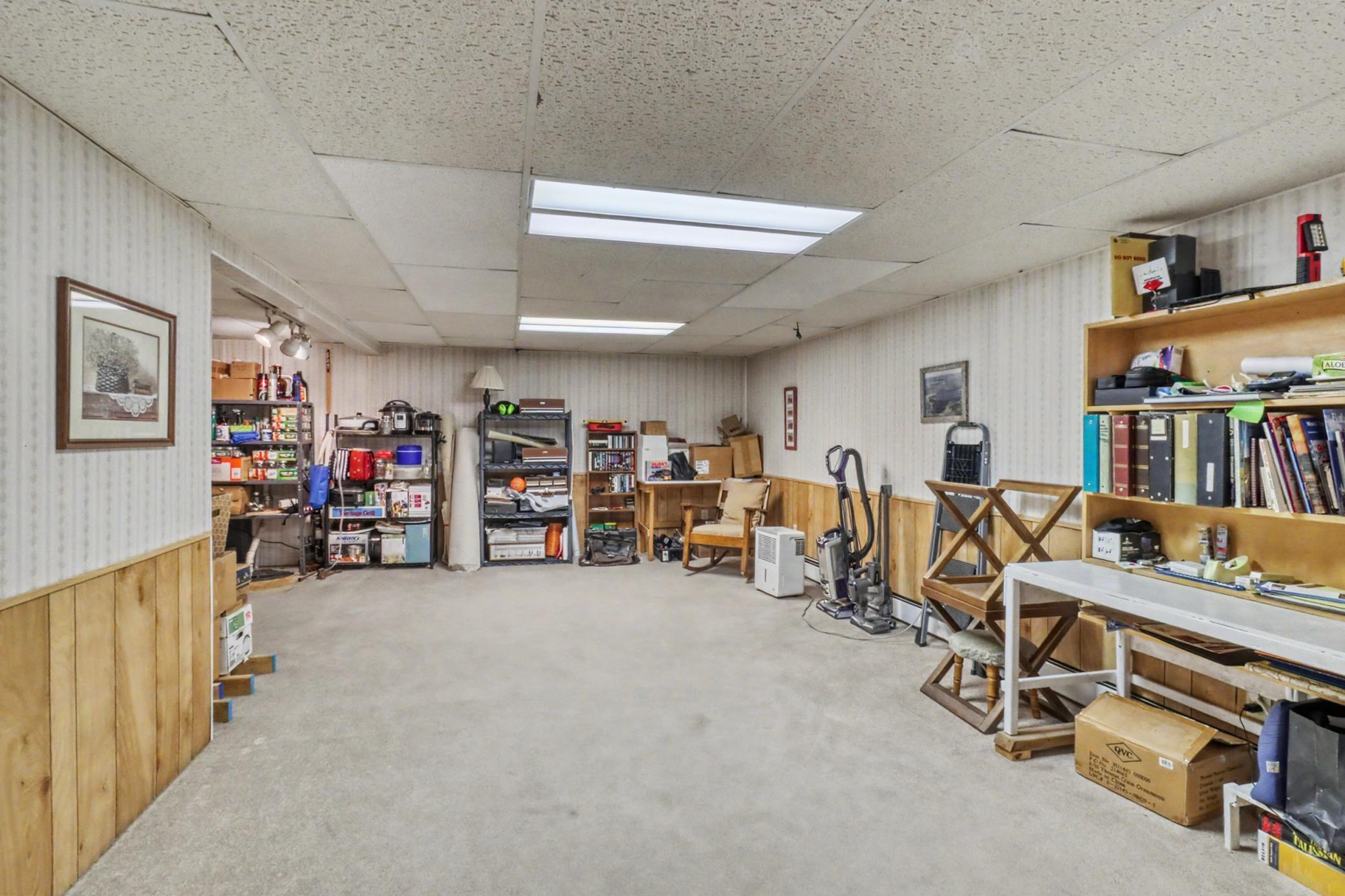 1965 single family home for sale at 201 29th Avenue N in Fargo, ND — 4 bed, 3 bath (photo 29 of 36)