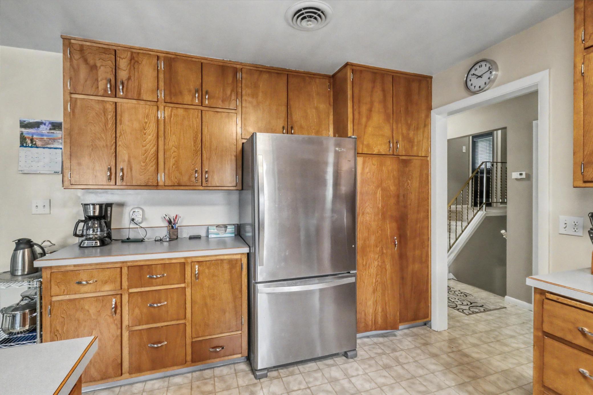 1965 single family home for sale at 201 29th Avenue N in Fargo, ND — 4 bed, 3 bath (photo 9 of 36)