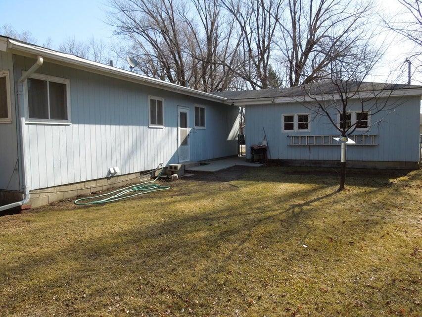 18 6th Street NE, Pelican Rapids MN 56572 - Photo 2 of 2