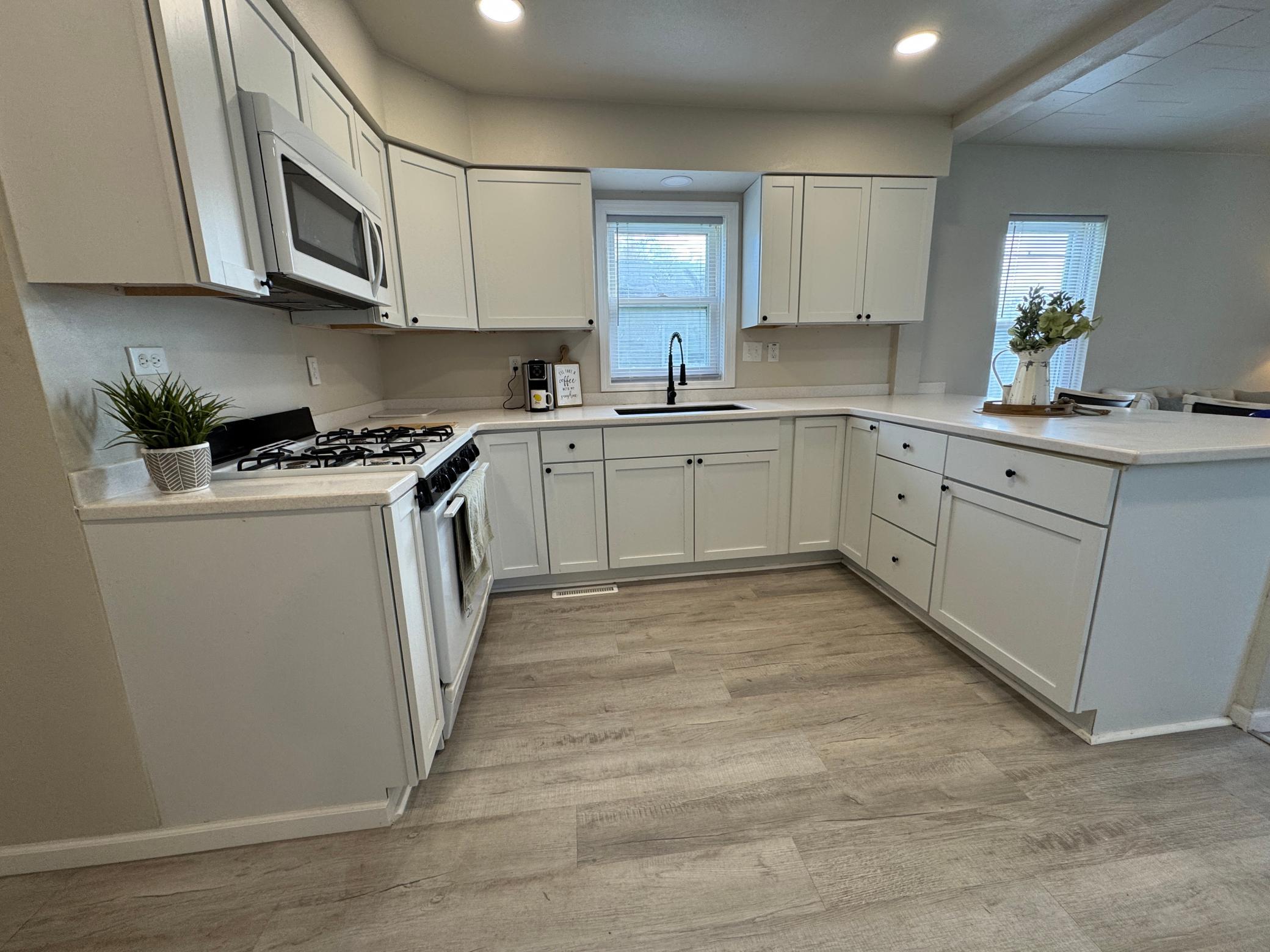 709 Center Street E, Roseau MN 56751 - Photo 5 of 18