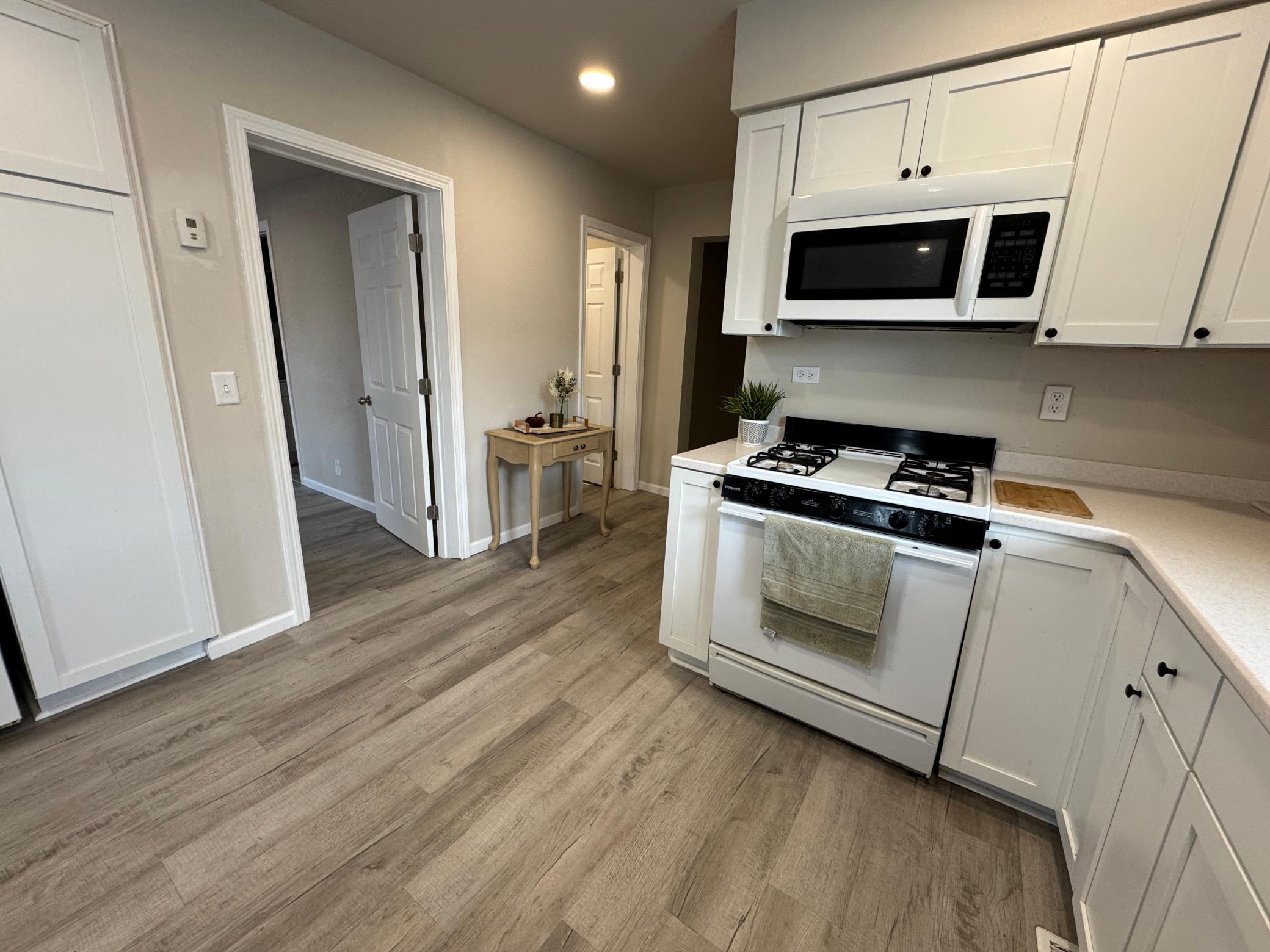 709 Center Street E, Roseau MN 56751 - Photo 7 of 18