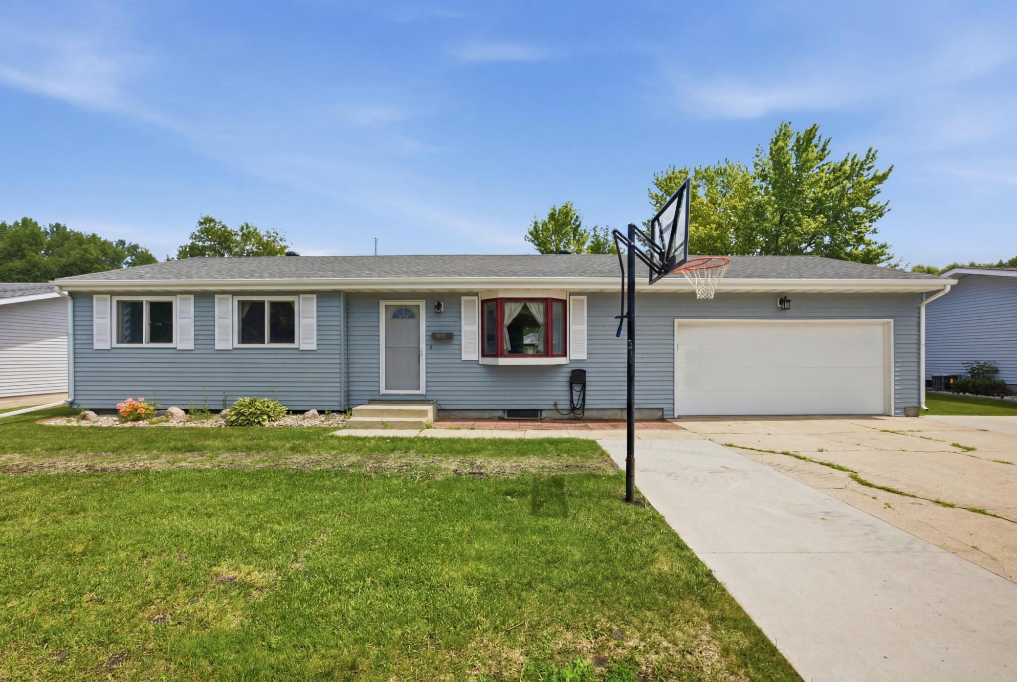 Open house at 901 7th Street W, West Fargo