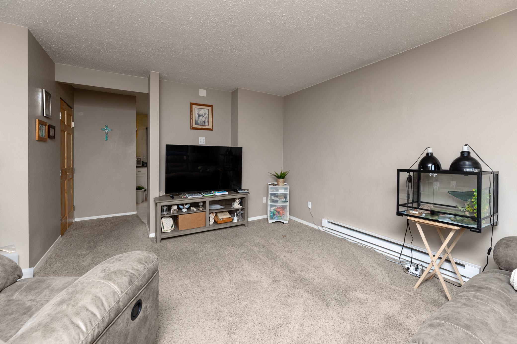 204 5th Street NW, West Fargo ND 58078 - Photo 8 of 33