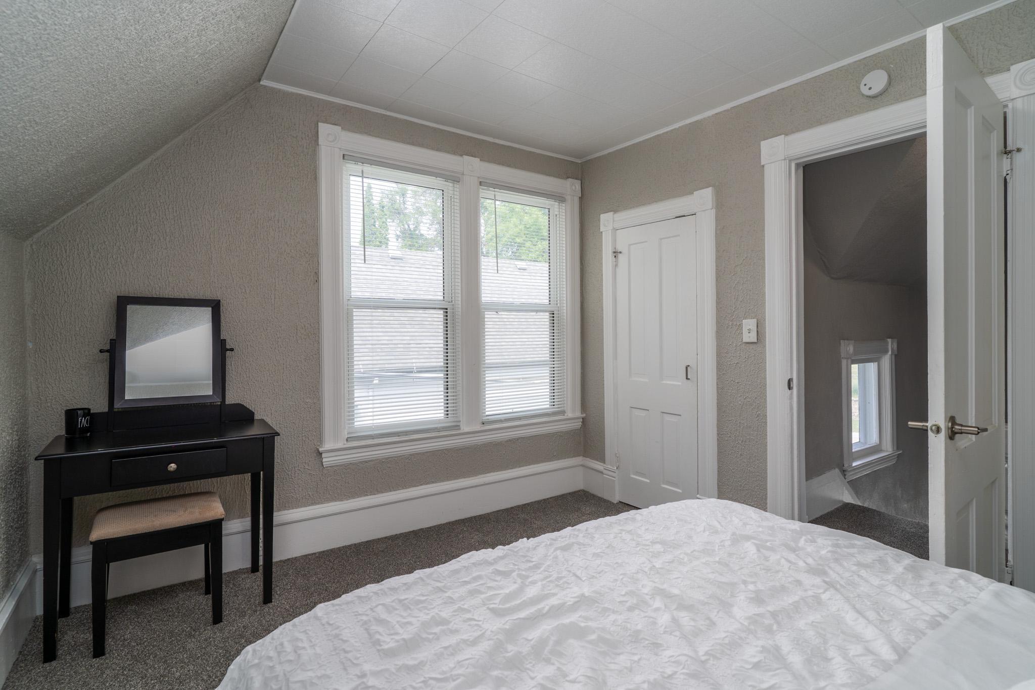 434 Bridge Street, Crookston MN 56716 - Photo 14 of 29