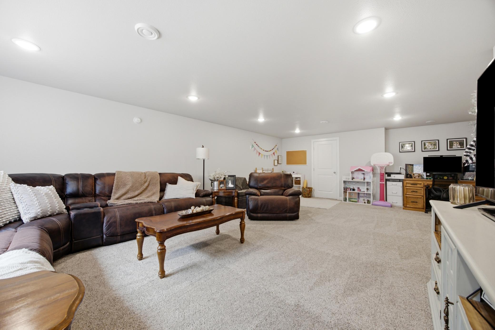 504 6th Street E, Horace ND 58047 - Photo 31 of 50