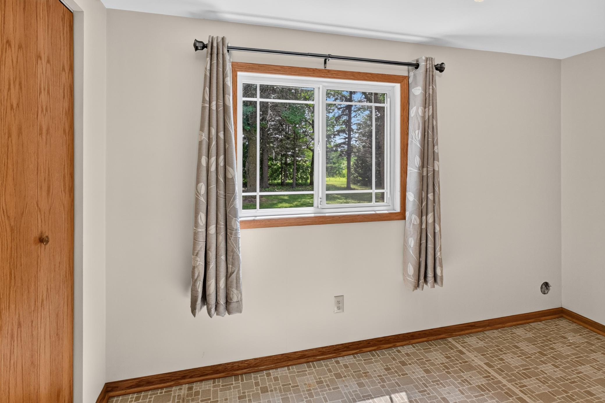 1920 single family home for sale at 105 Anderson Street in Brandon, MN — 3 bed, 2 bath (photo 20 of 55)