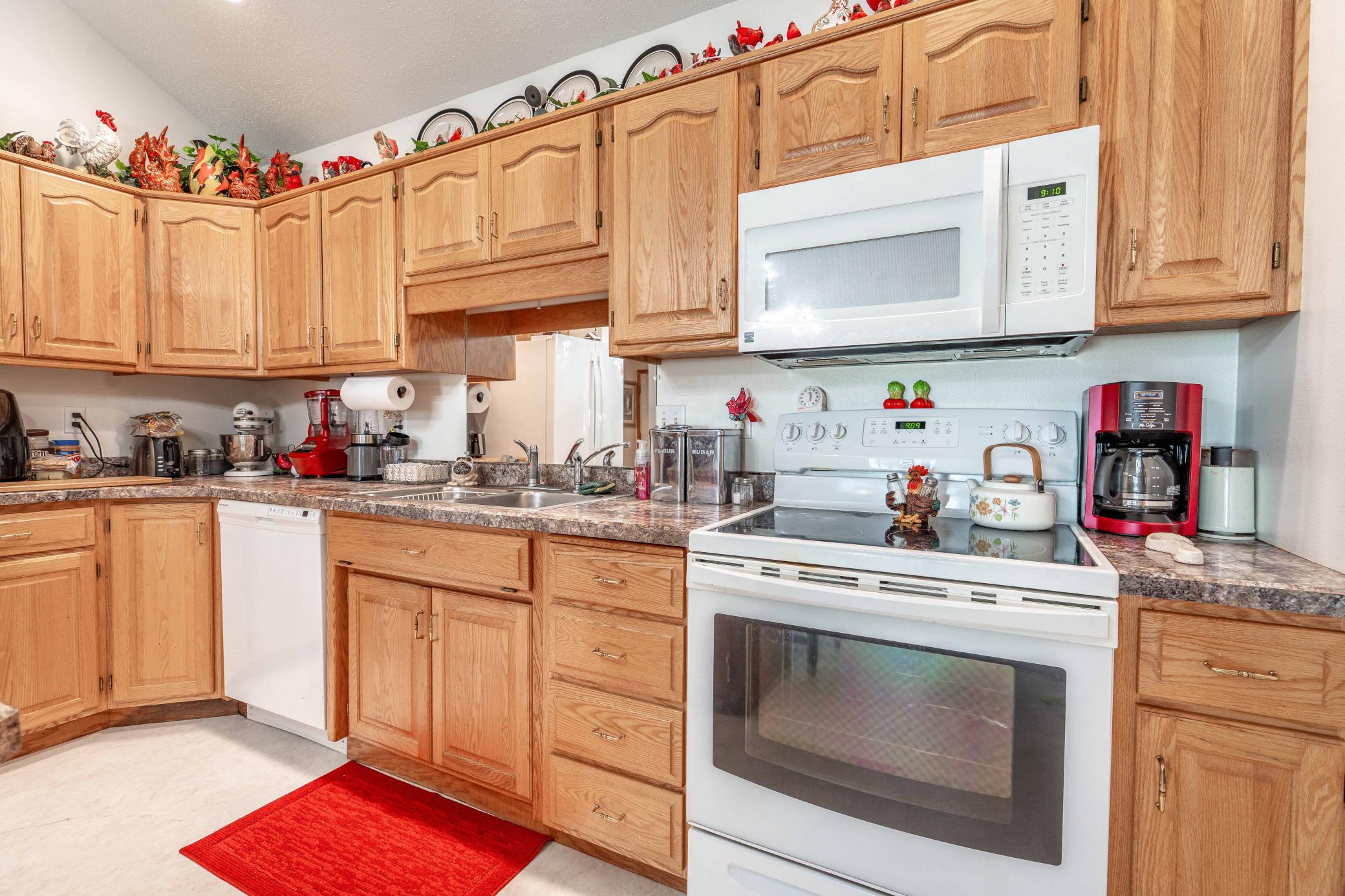 1036 N 1st Avenue, Fergus Falls MN 56537 - Photo 14 of 54