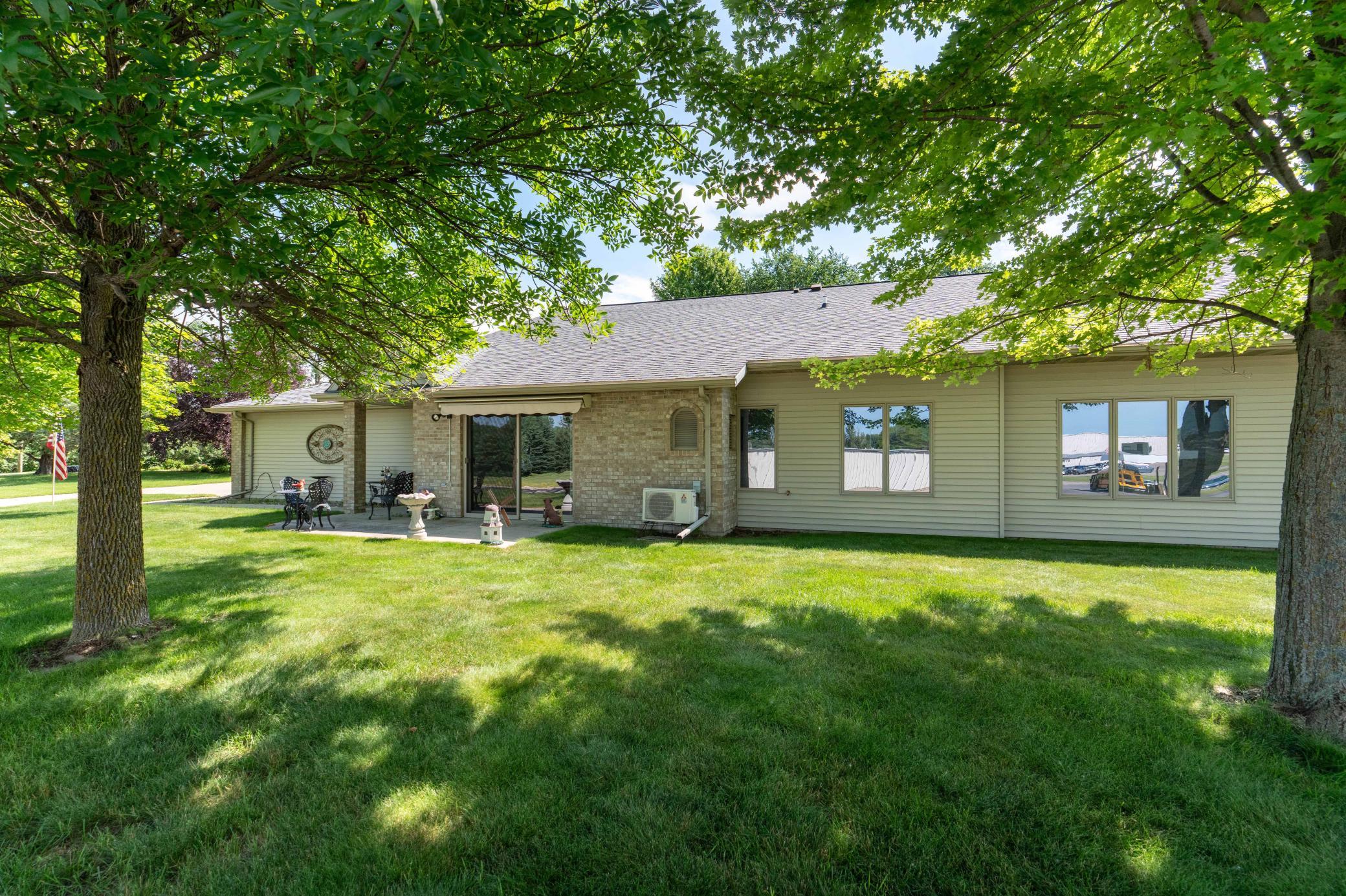 1036 N 1st Avenue, Fergus Falls MN 56537 - Photo 3 of 54