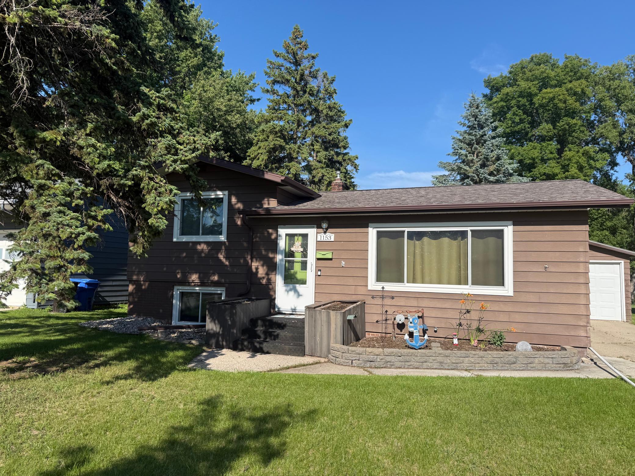 1153 Rossman Avenue, Detroit Lakes MN 56501 - Photo 3 of 26