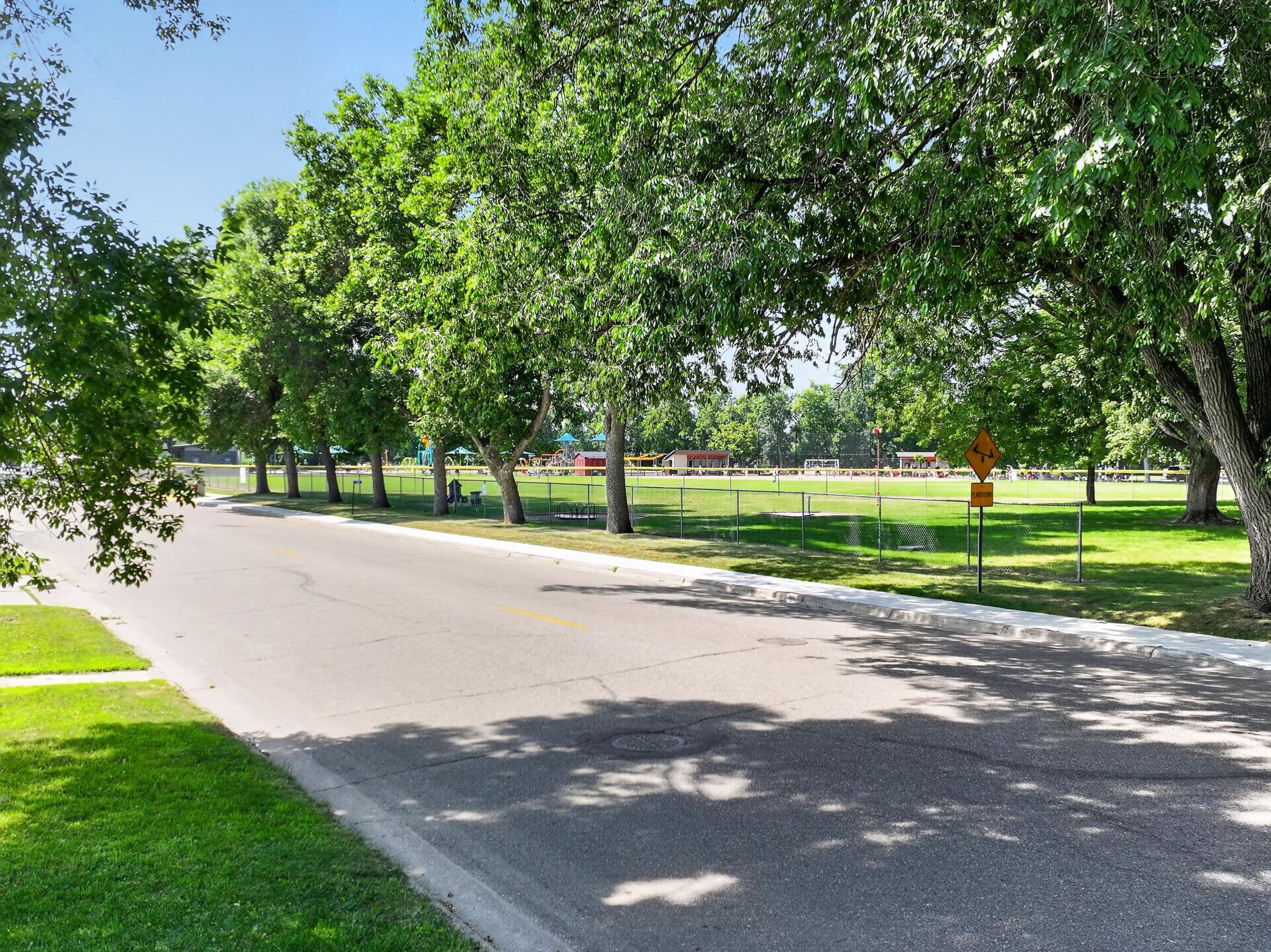 1950 single family home for sale at 1405 Fillmore Street in Alexandria, MN — 3 bed, 2 bath (photo 37 of 38)