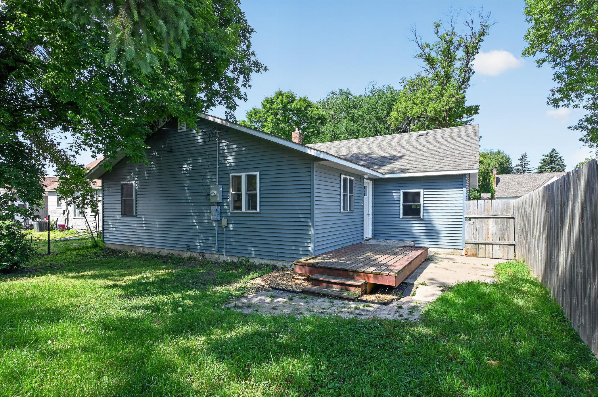 1950 single family home for sale at 1405 Fillmore Street in Alexandria, MN — 3 bed, 2 bath (photo 6 of 38)
