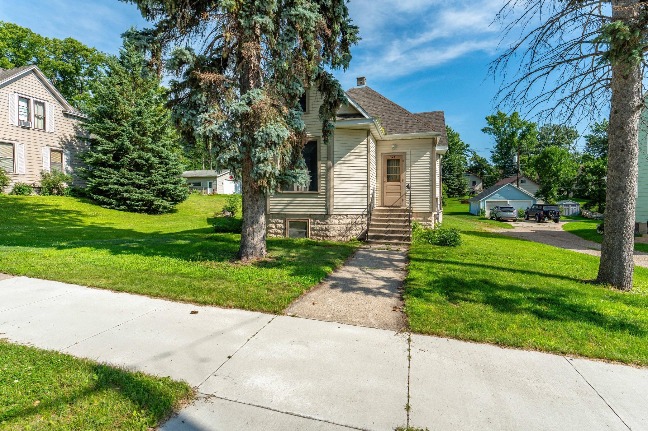 528 W Summit Avenue, Fergus Falls MN 56537 - Photo 19 of 31