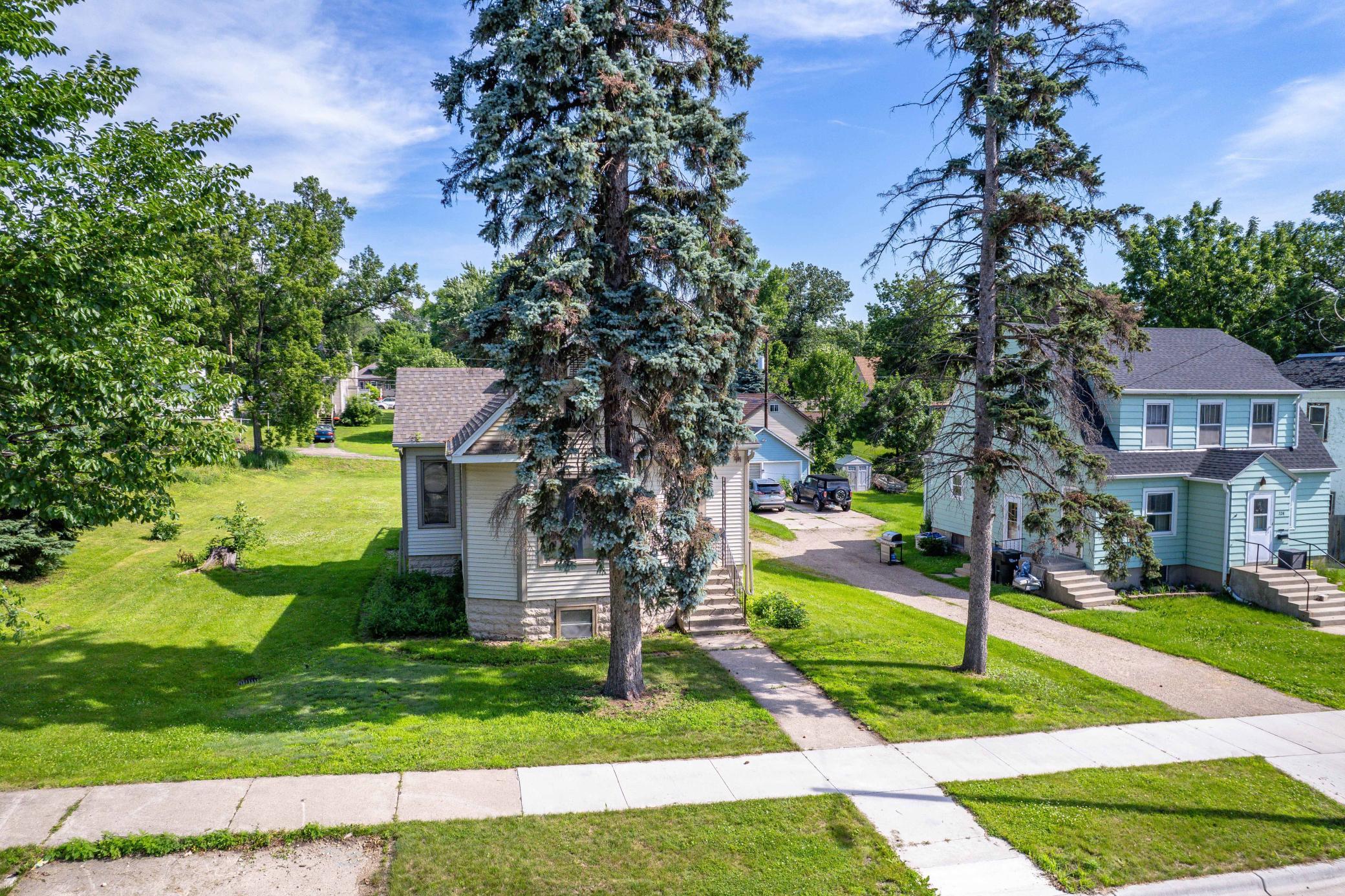 528 W Summit Avenue, Fergus Falls MN 56537 - Photo 20 of 31