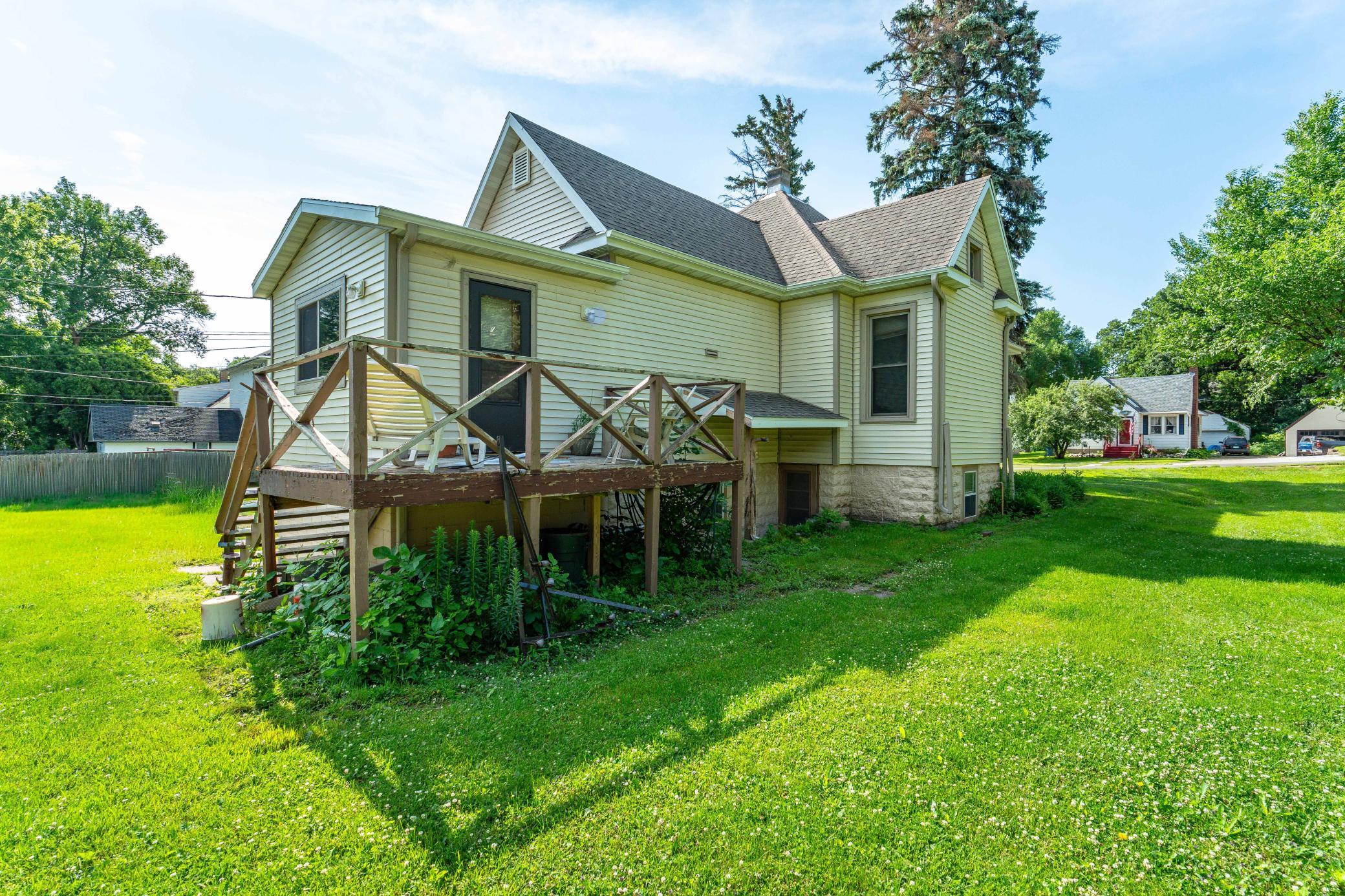 528 W Summit Avenue, Fergus Falls MN 56537 - Photo 5 of 31