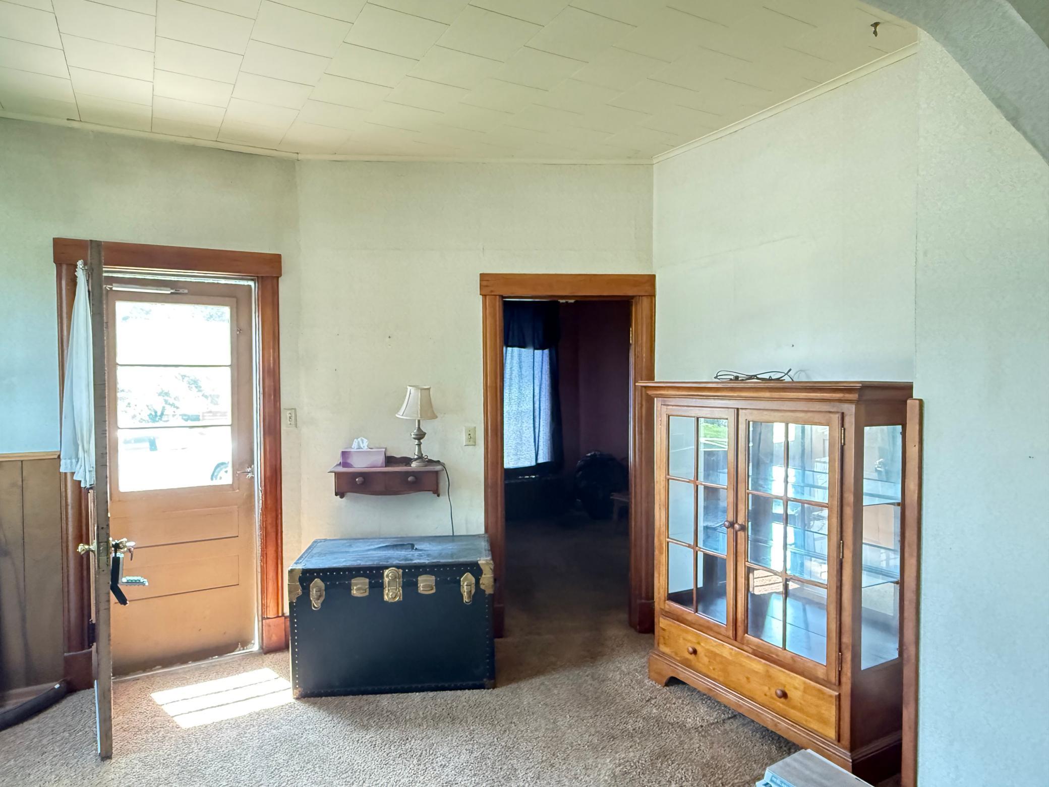 528 W Summit Avenue, Fergus Falls MN 56537 - Photo 8 of 31