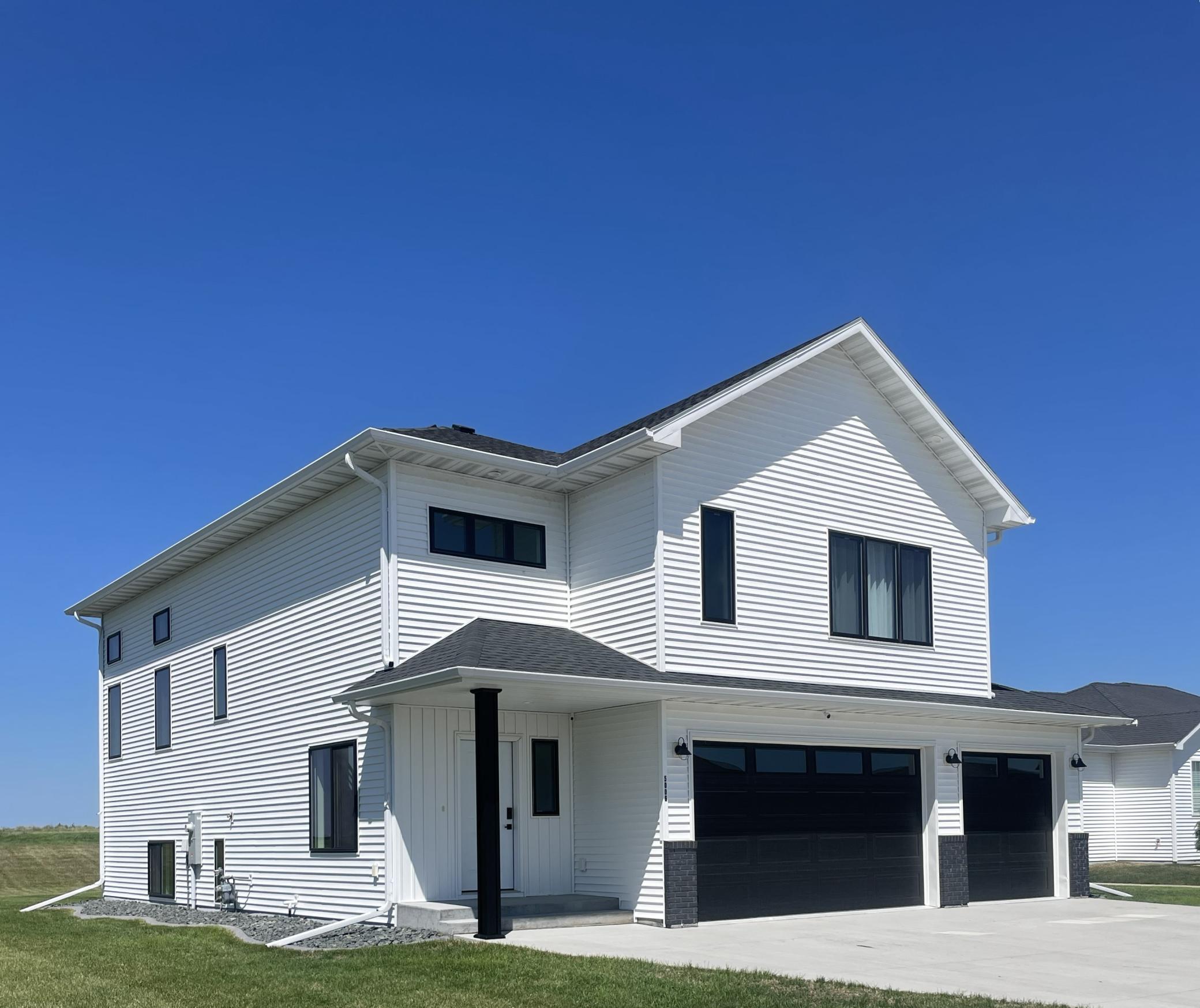 5006 11th Street W