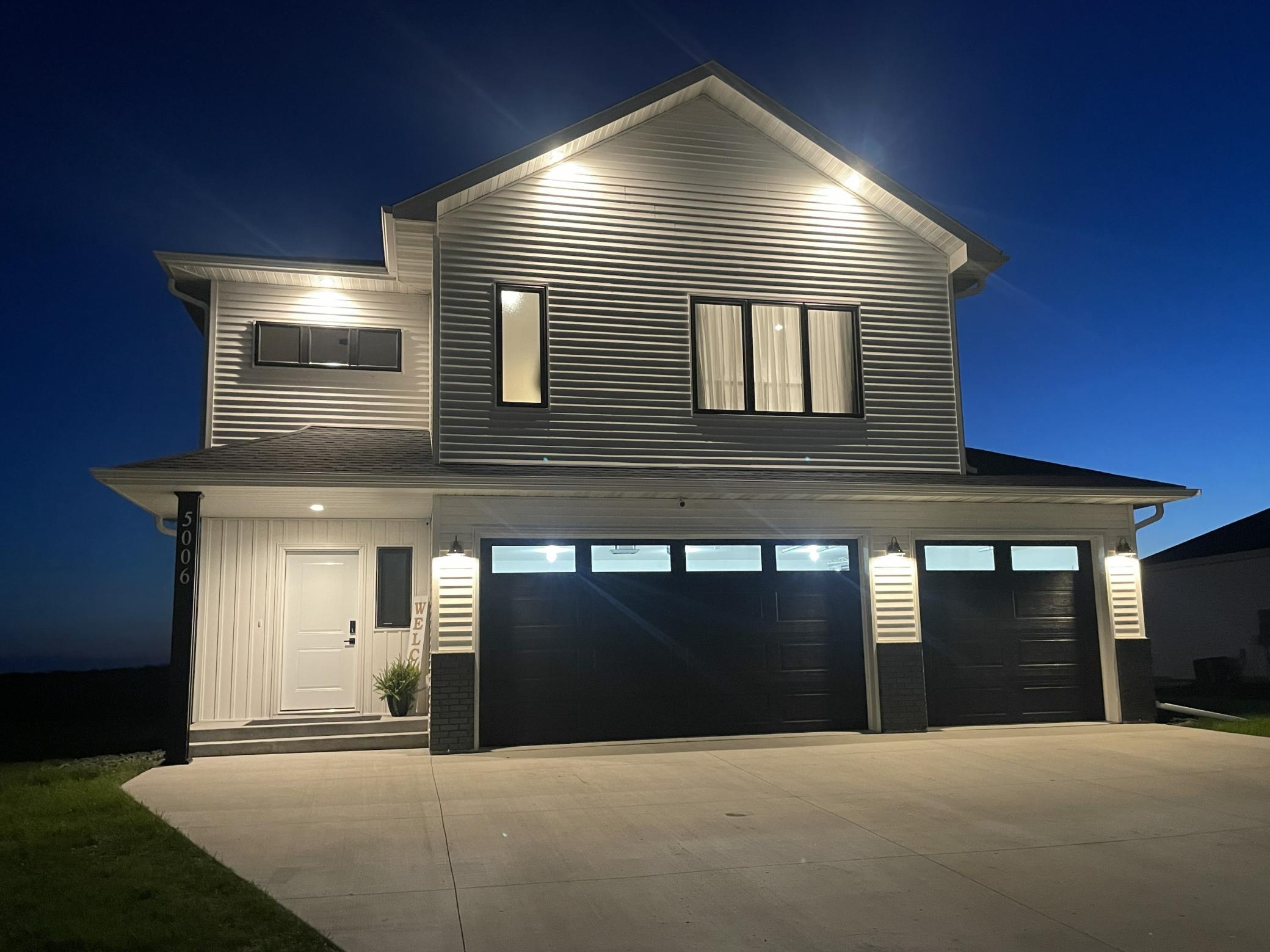 2022 single family home for sale at 5006 11th Street W in West Fargo, ND — 3 bed, 4 bath (photo 4 of 76)