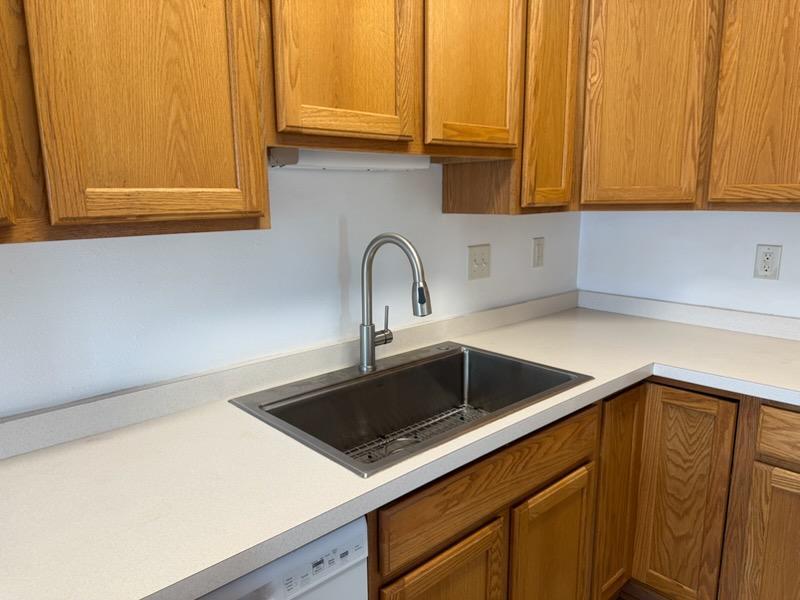 1010 Oak Place, West Fargo ND 58078 - Photo 26 of 68