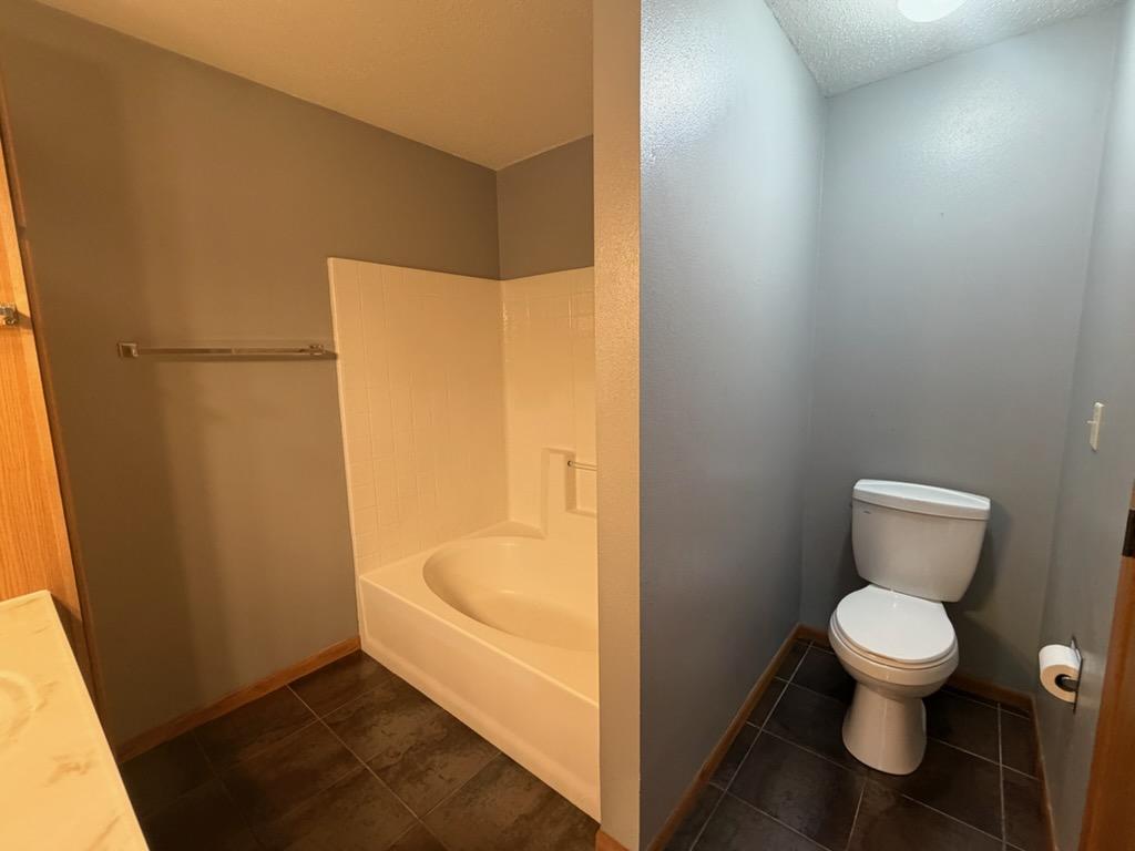 1010 Oak Place, West Fargo ND 58078 - Photo 36 of 68