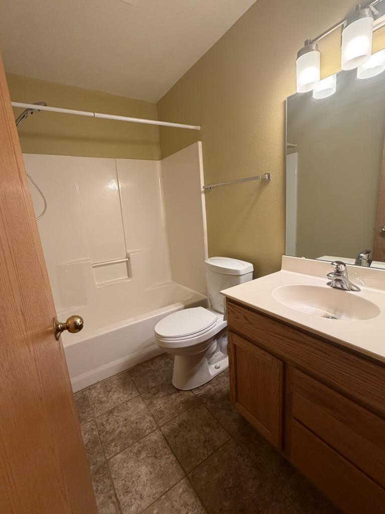 1010 Oak Place, West Fargo ND 58078 - Photo 49 of 68