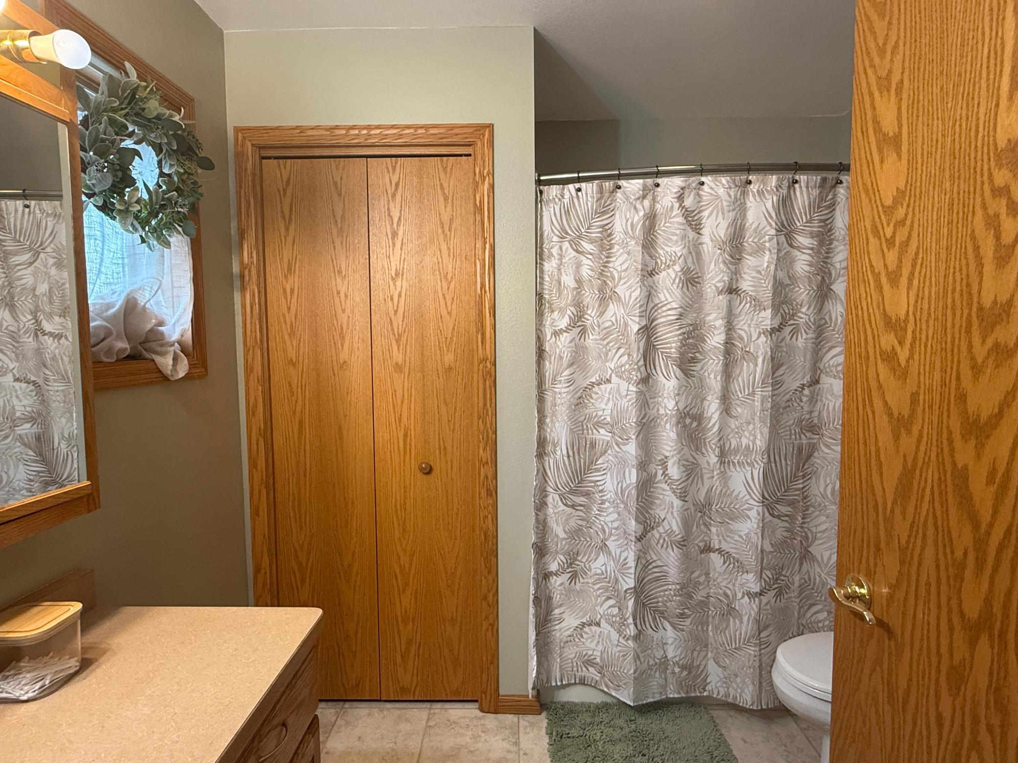 2005 single family home for sale at 703 7th Street W in Ada, MN — 4 bed, 3 bath (photo 28 of 41)