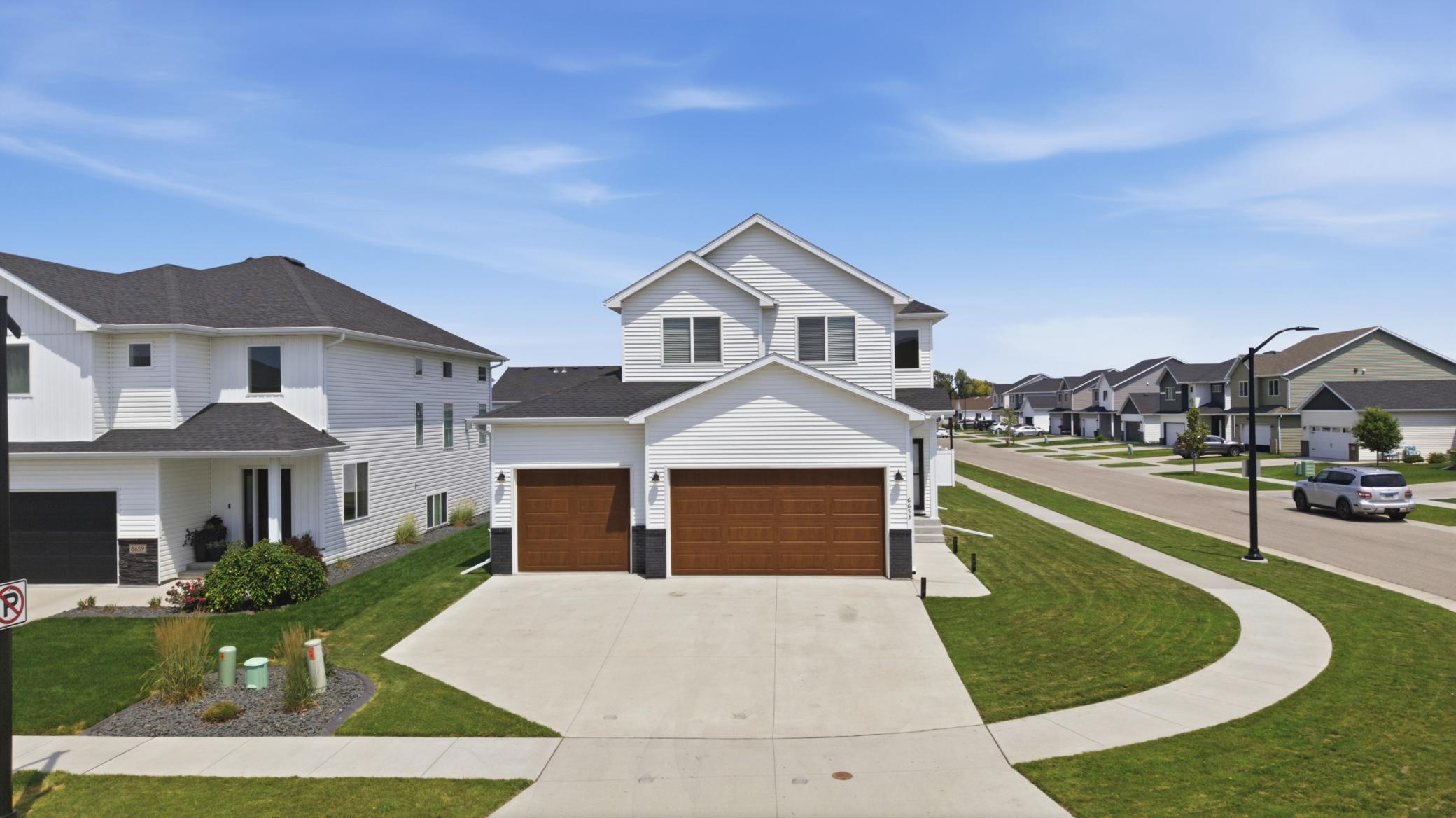 6653 Toronto S Drive, Fargo ND 58104 - Photo 28 of 34