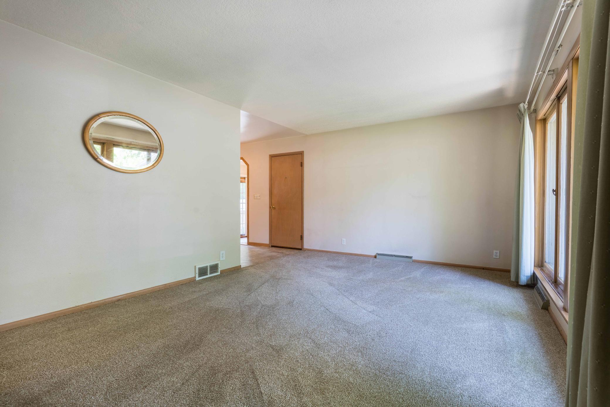 908 N 1st Avenue, Fergus Falls MN 56537 - Photo 8 of 32