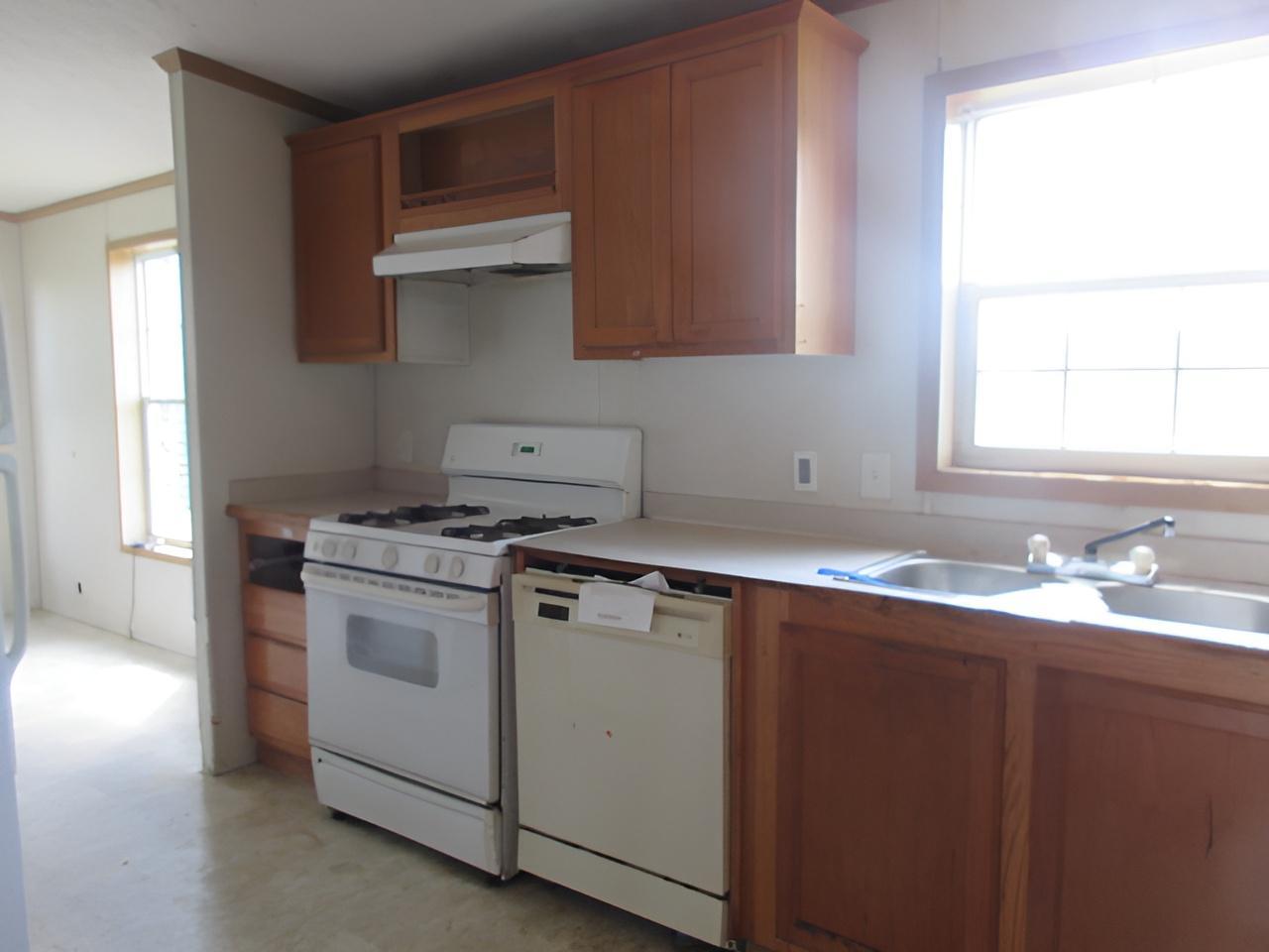 106 Brisbane Lane, Emerado ND 58228 - Photo 31 of 44
