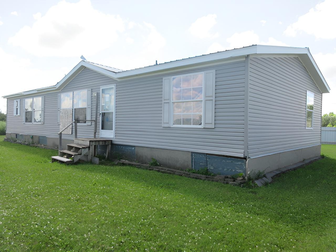 106 Brisbane Lane, Emerado ND 58228 - Photo 8 of 44