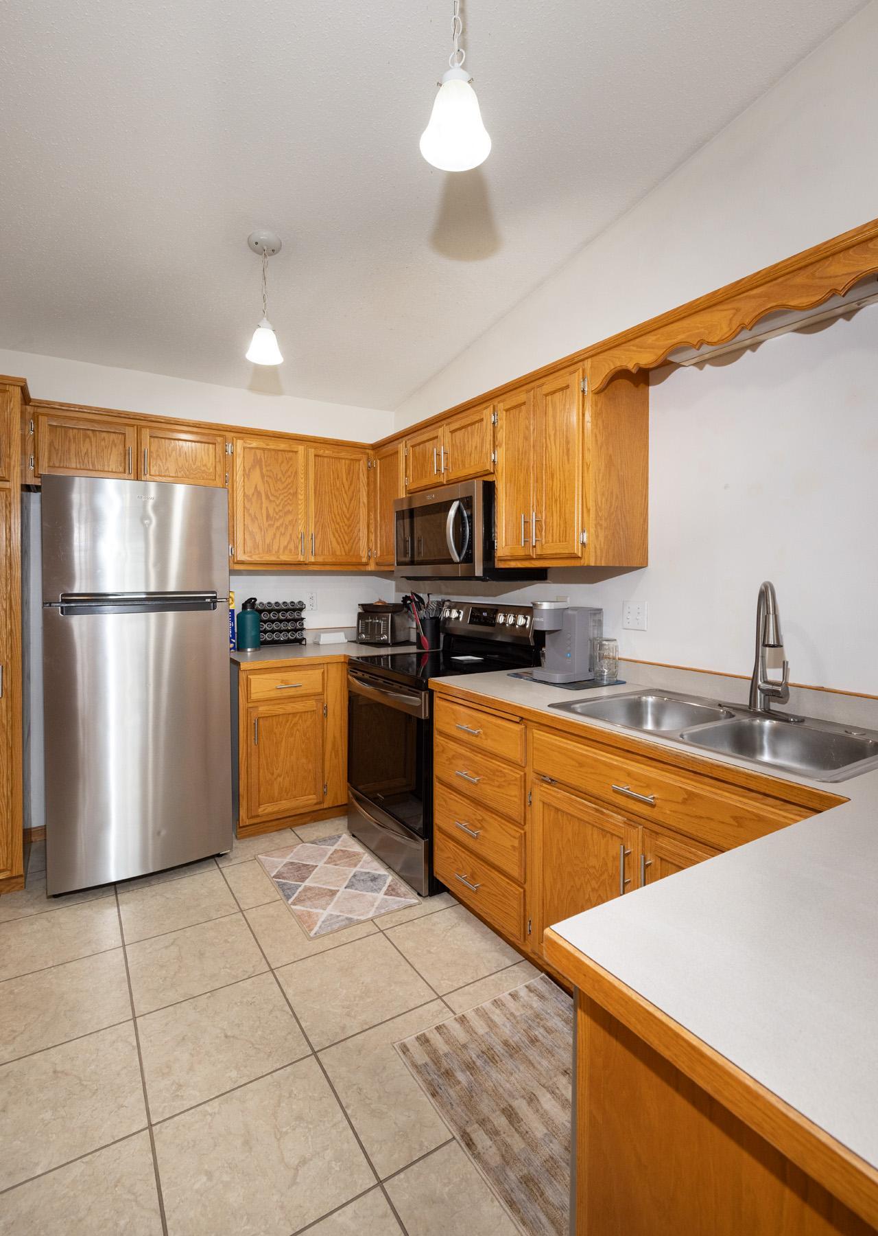 3015 Dakota Park Circle S, Fargo ND 58104 - Photo 12 of 24