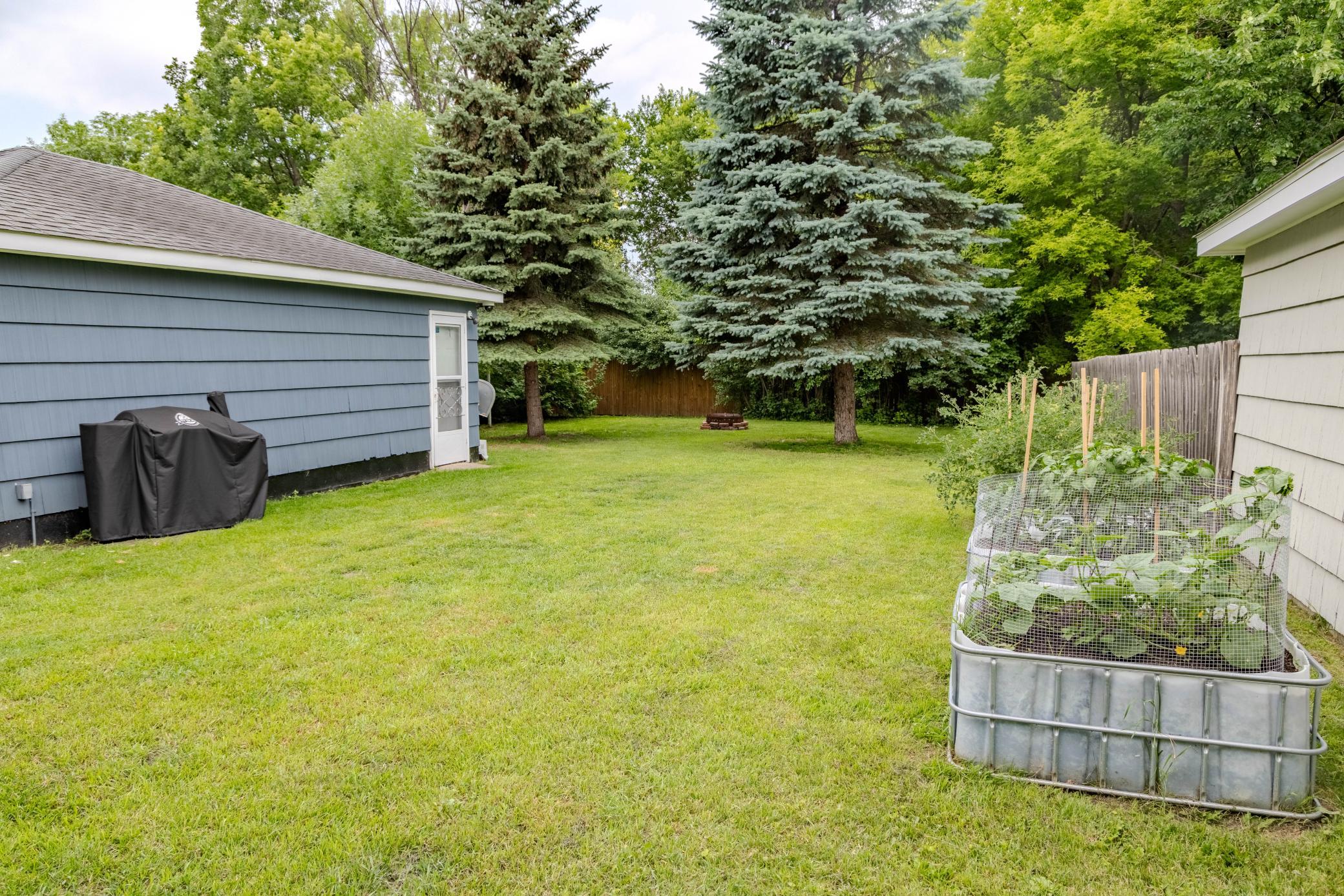 421 S 18th S Street, Moorhead MN 56560 - Photo 11 of 50