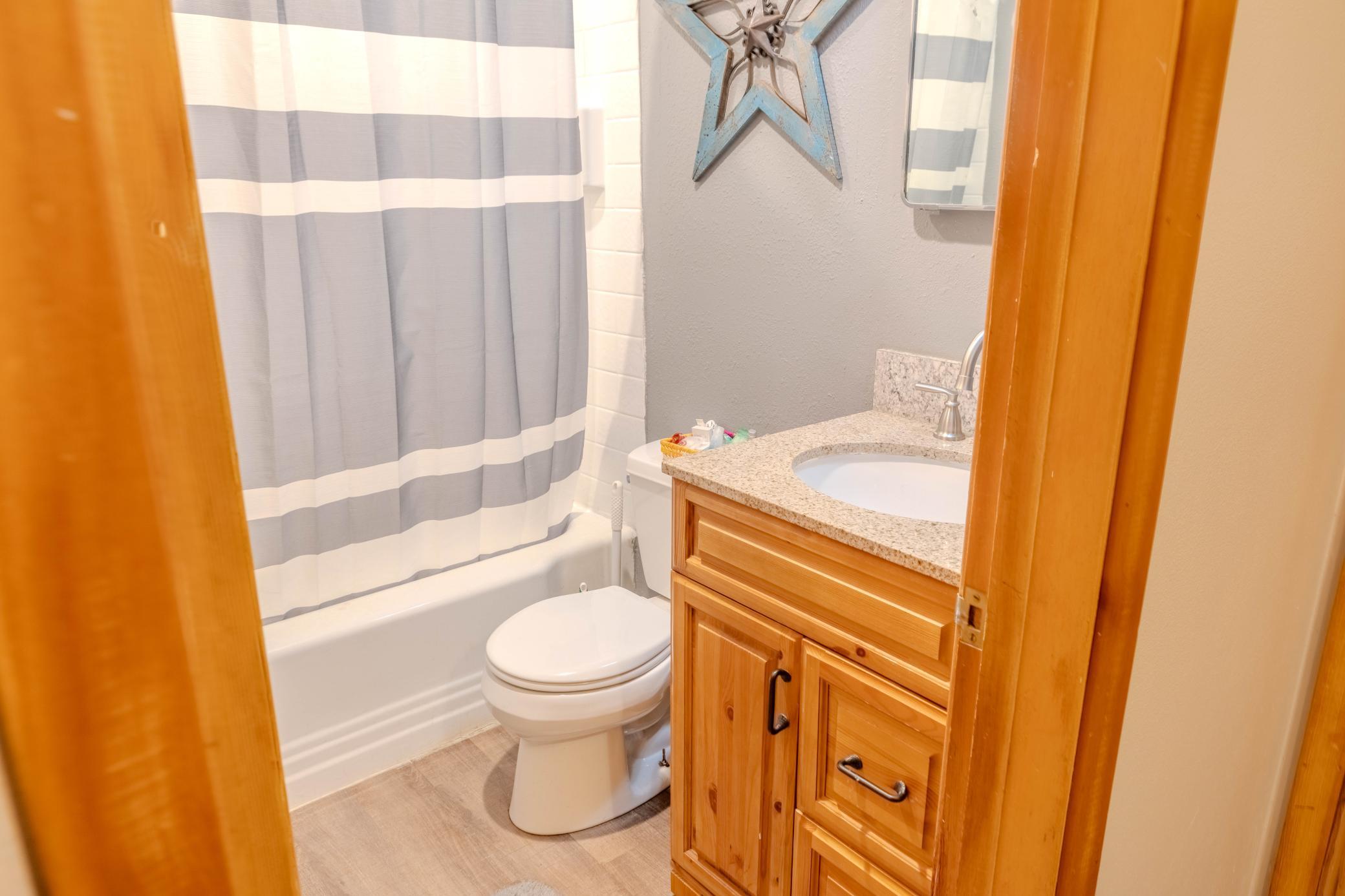 421 S 18th S Street, Moorhead MN 56560 - Photo 23 of 50