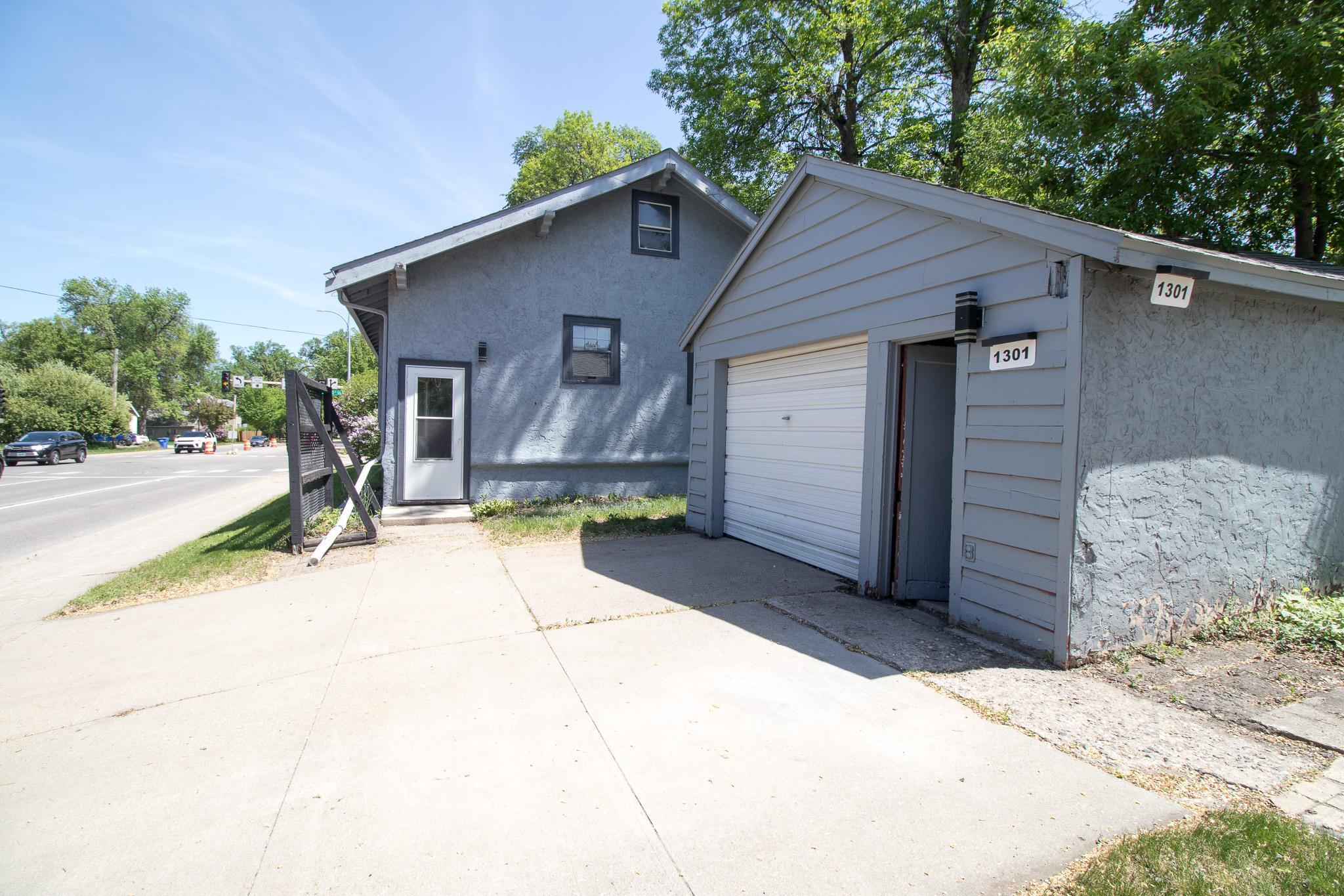 1301 10th Street S, Fargo ND 58103 - Photo 5 of 26