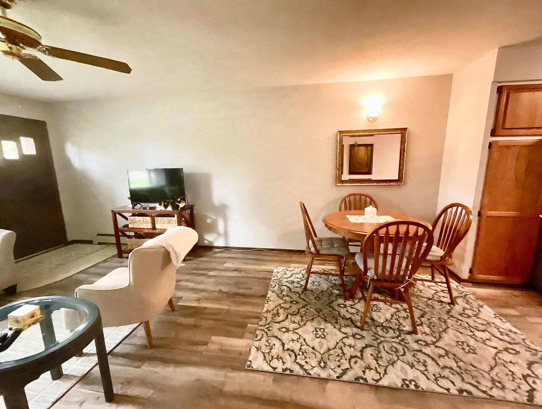 1976 townhouse for sale at 324 Jefferson Avenue in Pine River, MN — 2 bed, 2 bath (photo 4 of 13)