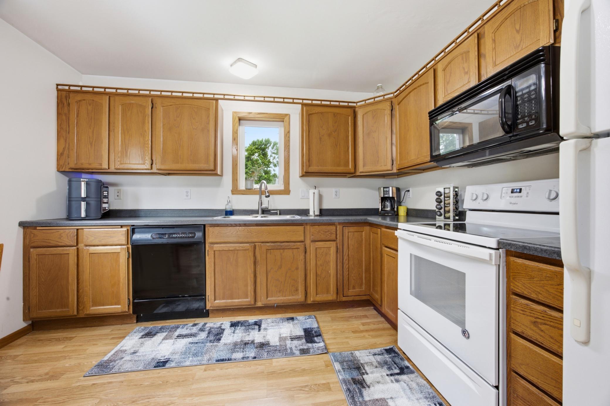 716 3rd Street, Hawley MN 56549 - Photo 5 of 21