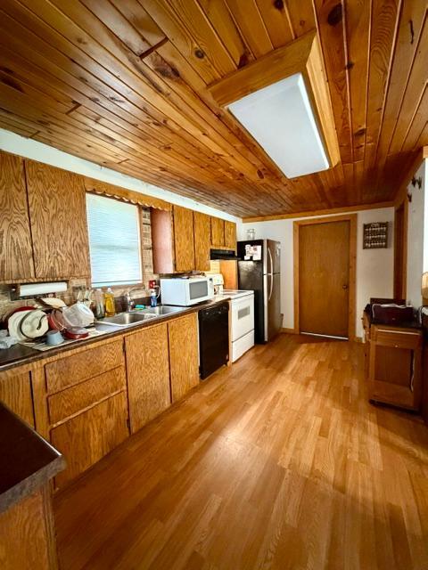 306 SW Brown Street, Verndale MN 56481 - Photo 10 of 28