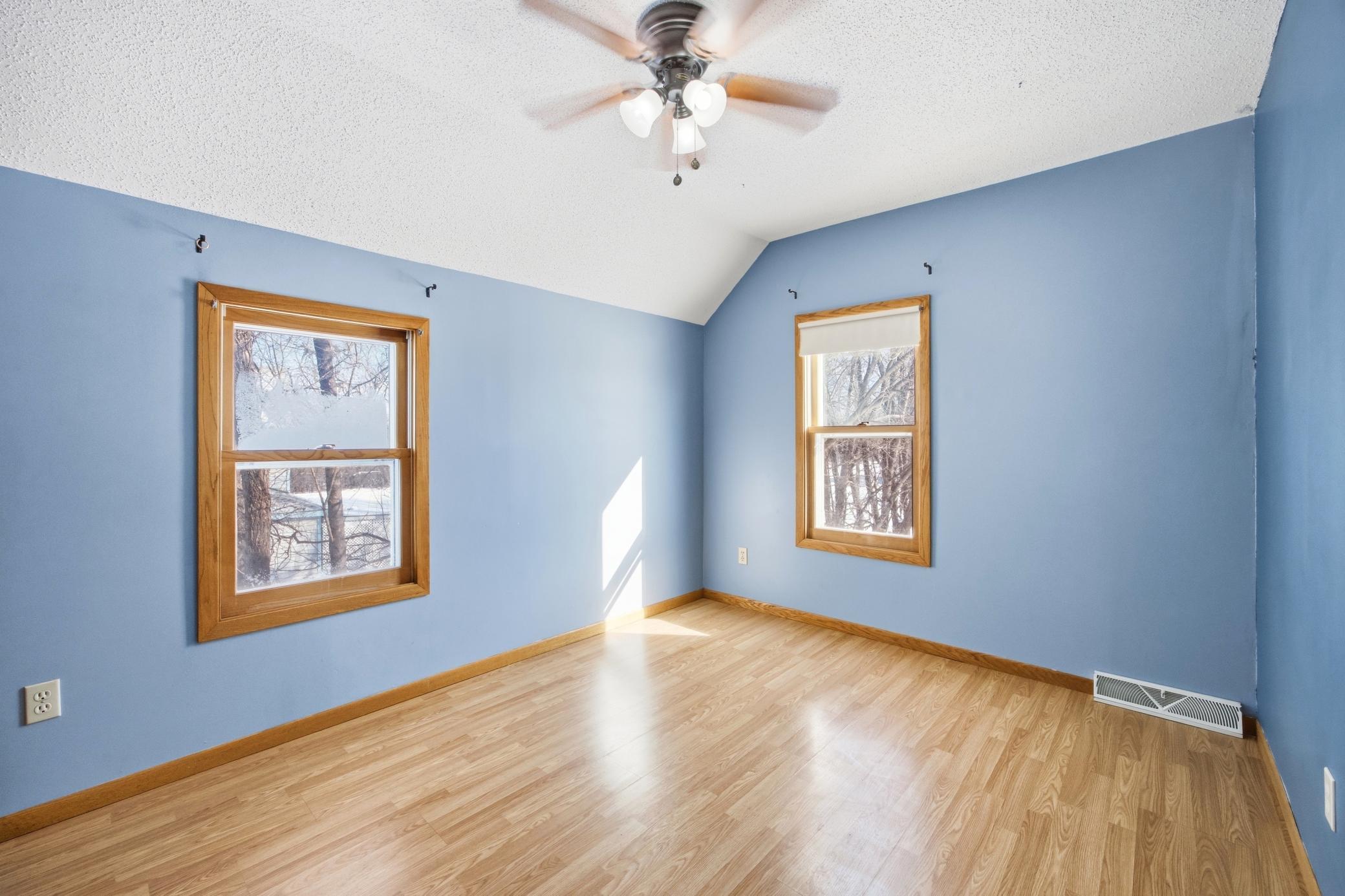 1900 single family home for sale at 364 6th Avenue in Walcott, ND — 3 bed, 2 bath (photo 6 of 16)