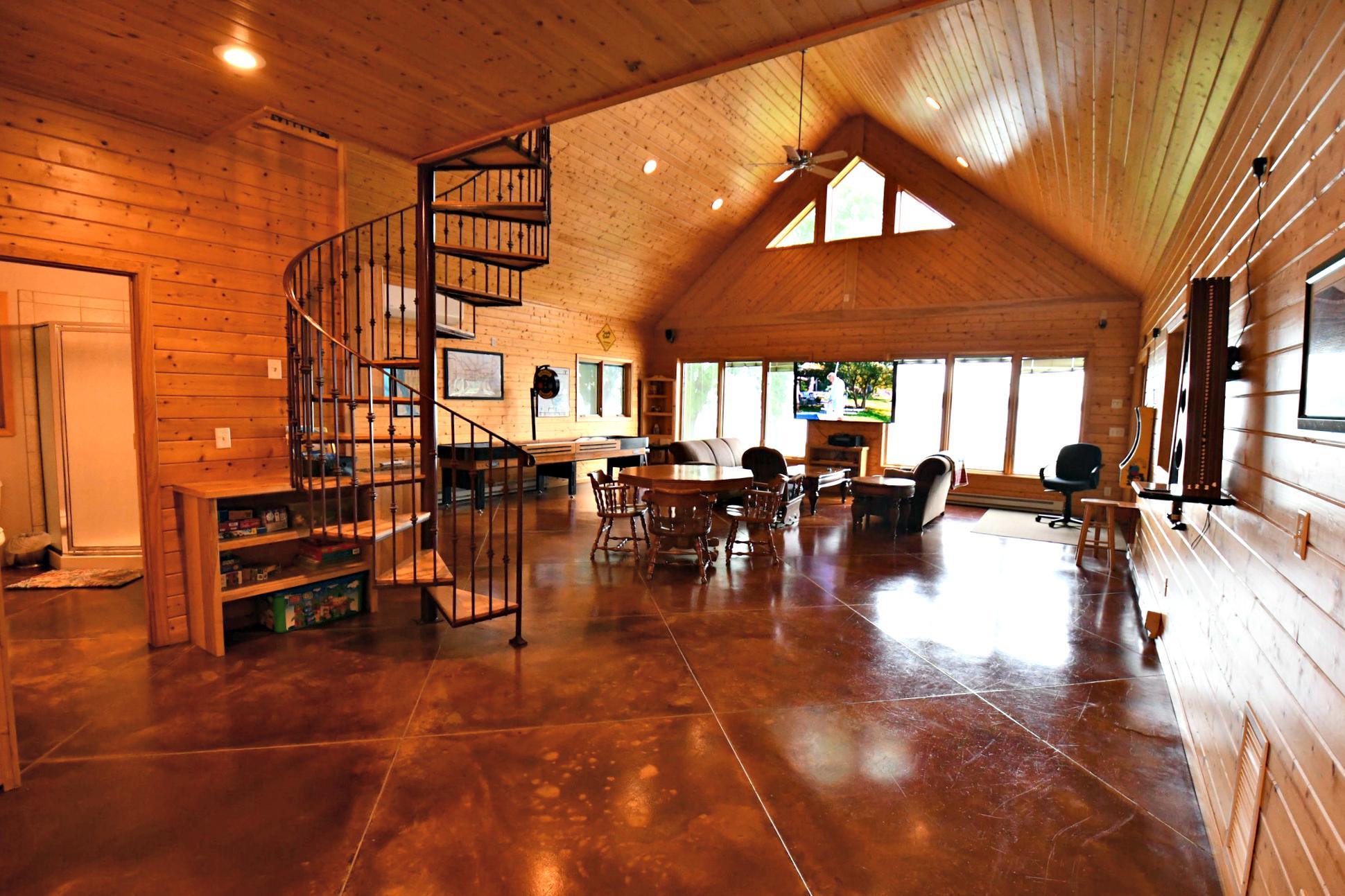 1991 single family home for sale at 3654 Little Ida Beach Road NW in Alexandria, MN — 3 bed, 2 bath (photo 4 of 28)