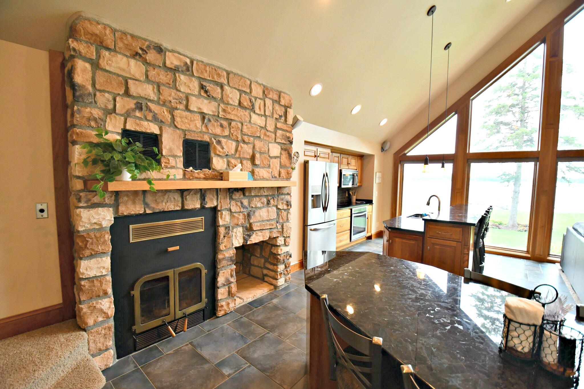 1991 single family home for sale at 3654 Little Ida Beach Road NW in Alexandria, MN — 3 bed, 2 bath (photo 10 of 28)