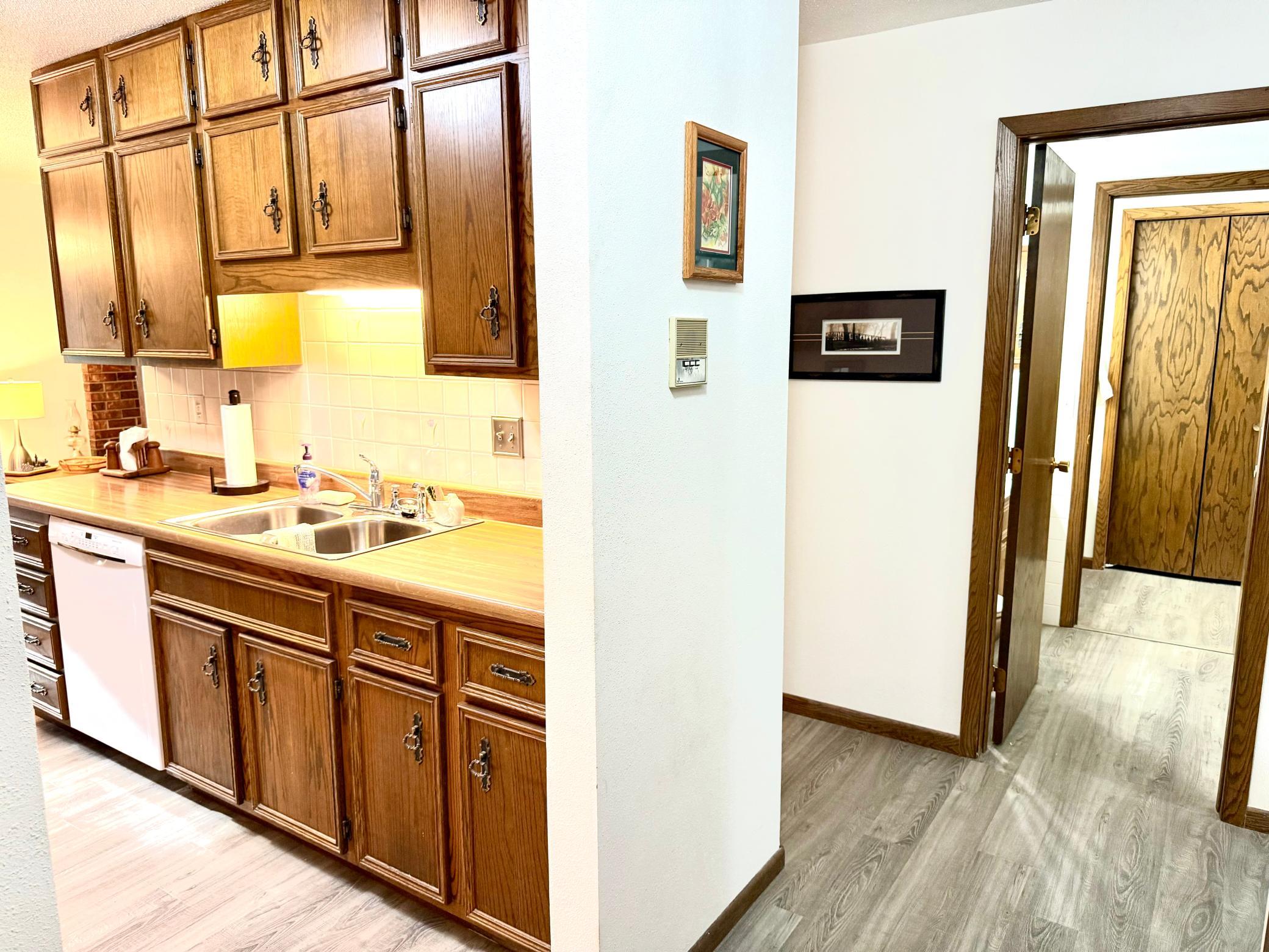 1402 5th Street N, Unit 104, Fargo ND 58102 - Photo 5 of 29
