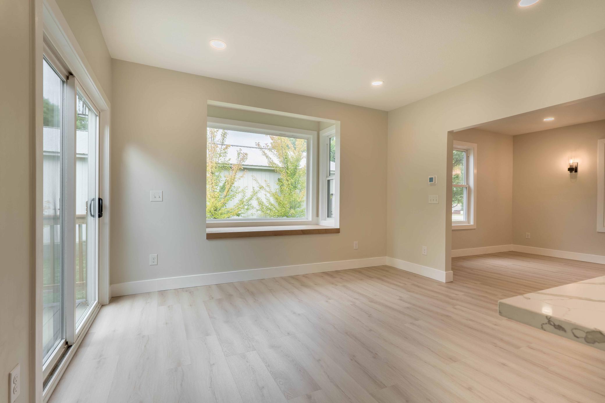1914 single family home for sale at 2416 E Fir Avenue in Fergus Falls, MN — 4 bed, 3 bath (photo 13 of 37)