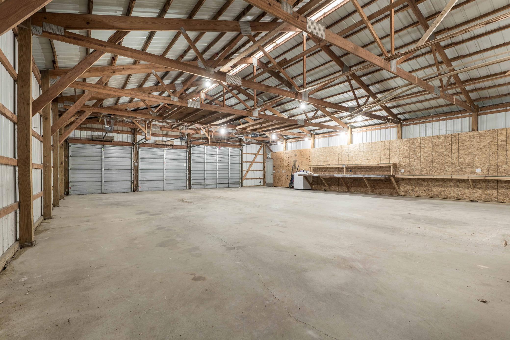 1914 single family home for sale at 2416 E Fir Avenue in Fergus Falls, MN — 4 bed, 3 bath (photo 21 of 37)