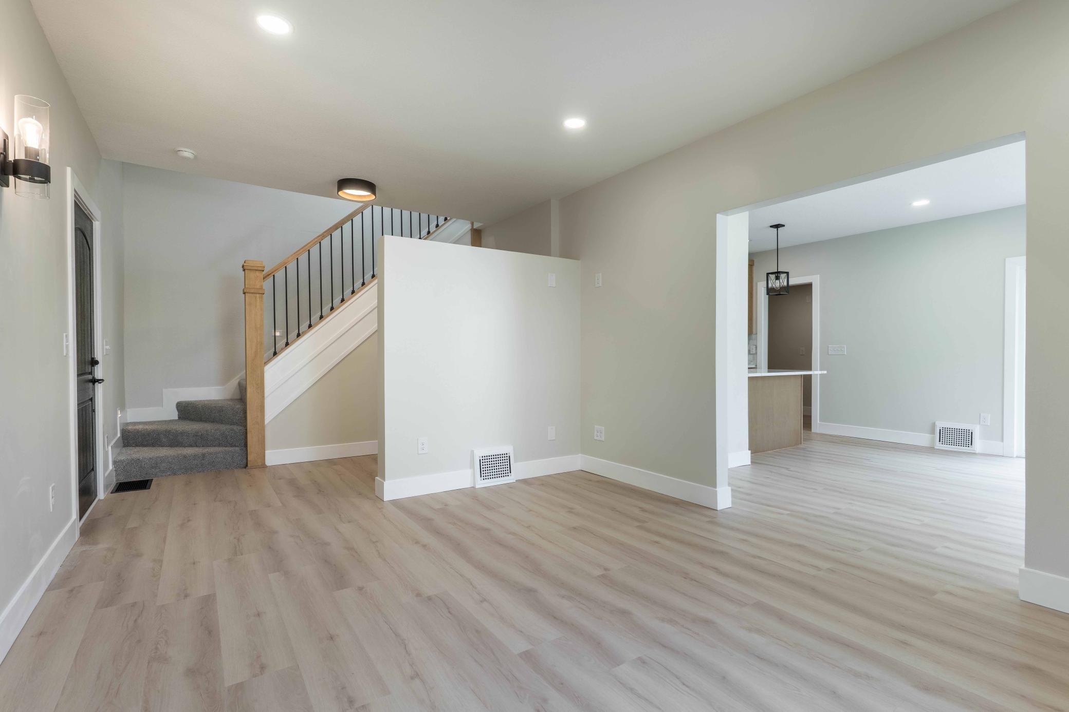1914 single family home for sale at 2416 E Fir Avenue in Fergus Falls, MN — 4 bed, 3 bath (photo 10 of 37)