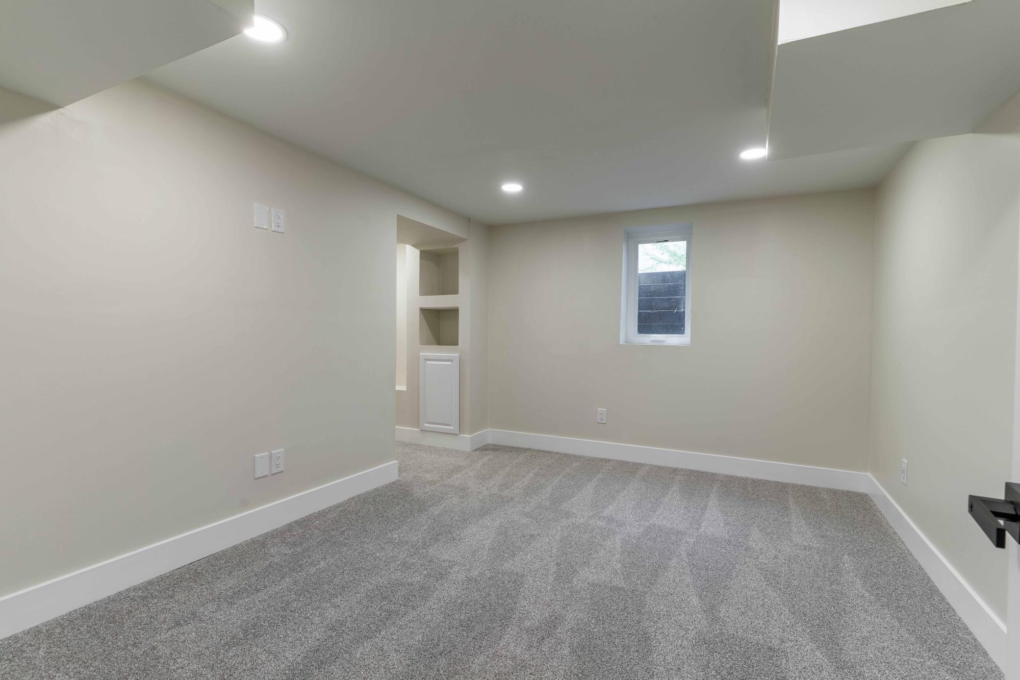 1914 single family home for sale at 2416 E Fir Avenue in Fergus Falls, MN — 4 bed, 3 bath (photo 30 of 57)
