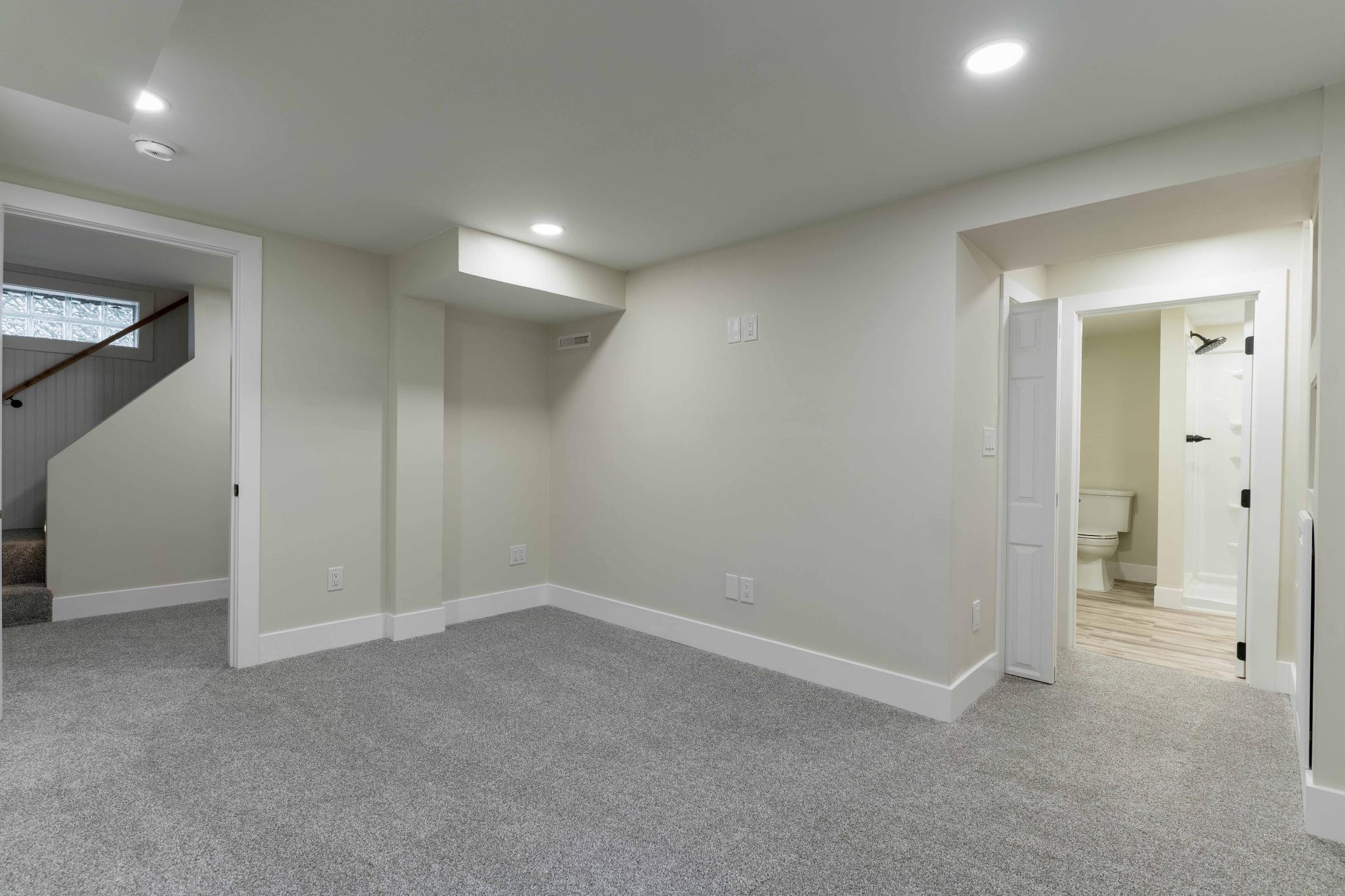 1914 single family home for sale at 2416 E Fir Avenue in Fergus Falls, MN — 4 bed, 3 bath (photo 31 of 57)