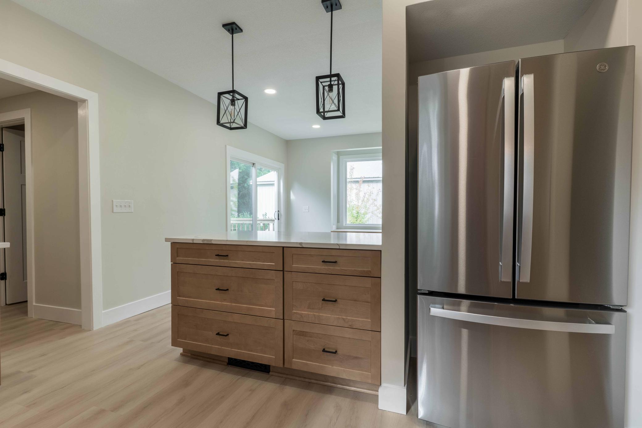 1914 single family home for sale at 2416 E Fir Avenue in Fergus Falls, MN — 4 bed, 3 bath (photo 8 of 57)