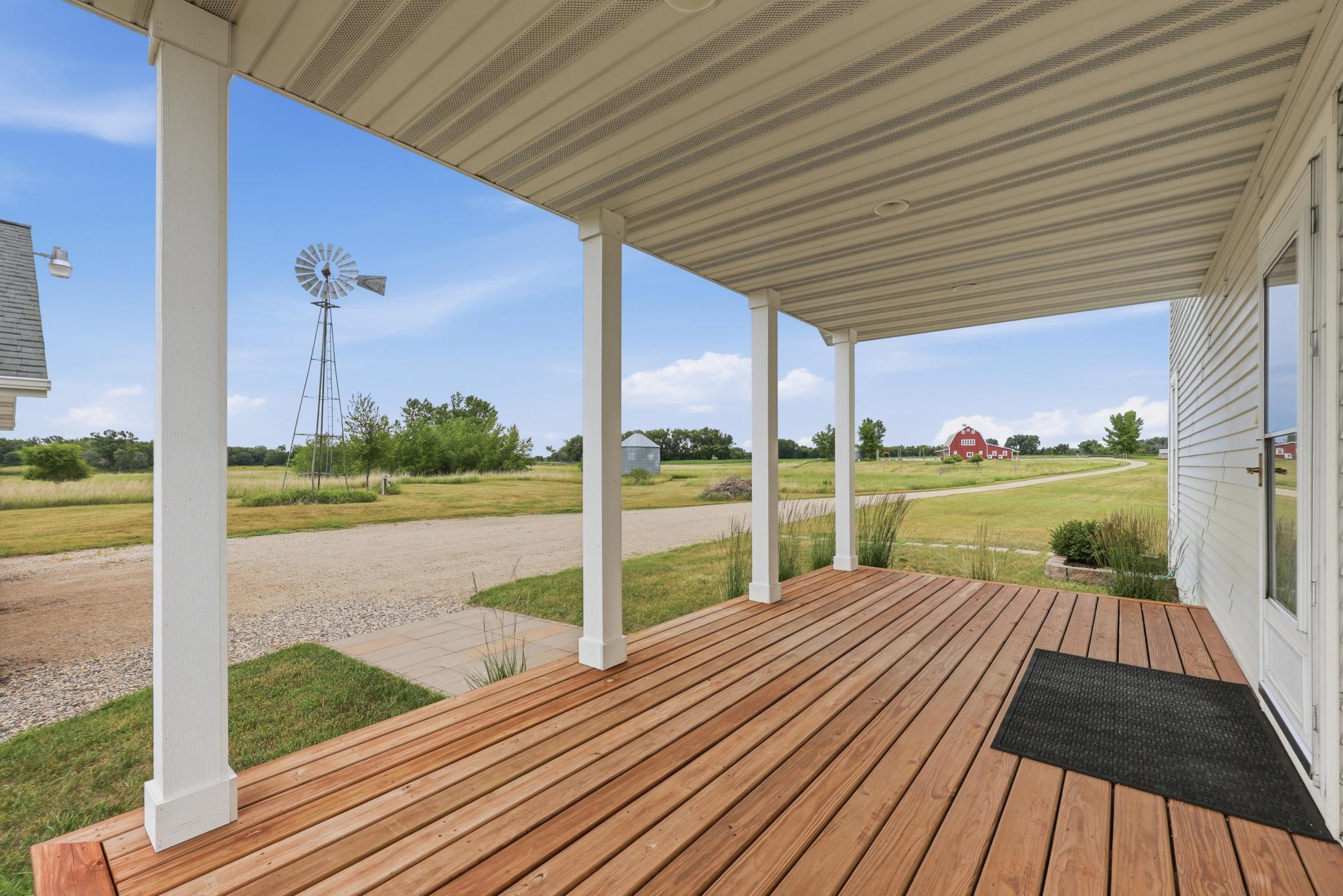 16305 57th Street SE, Kindred ND 58051 - Photo 4 of 44