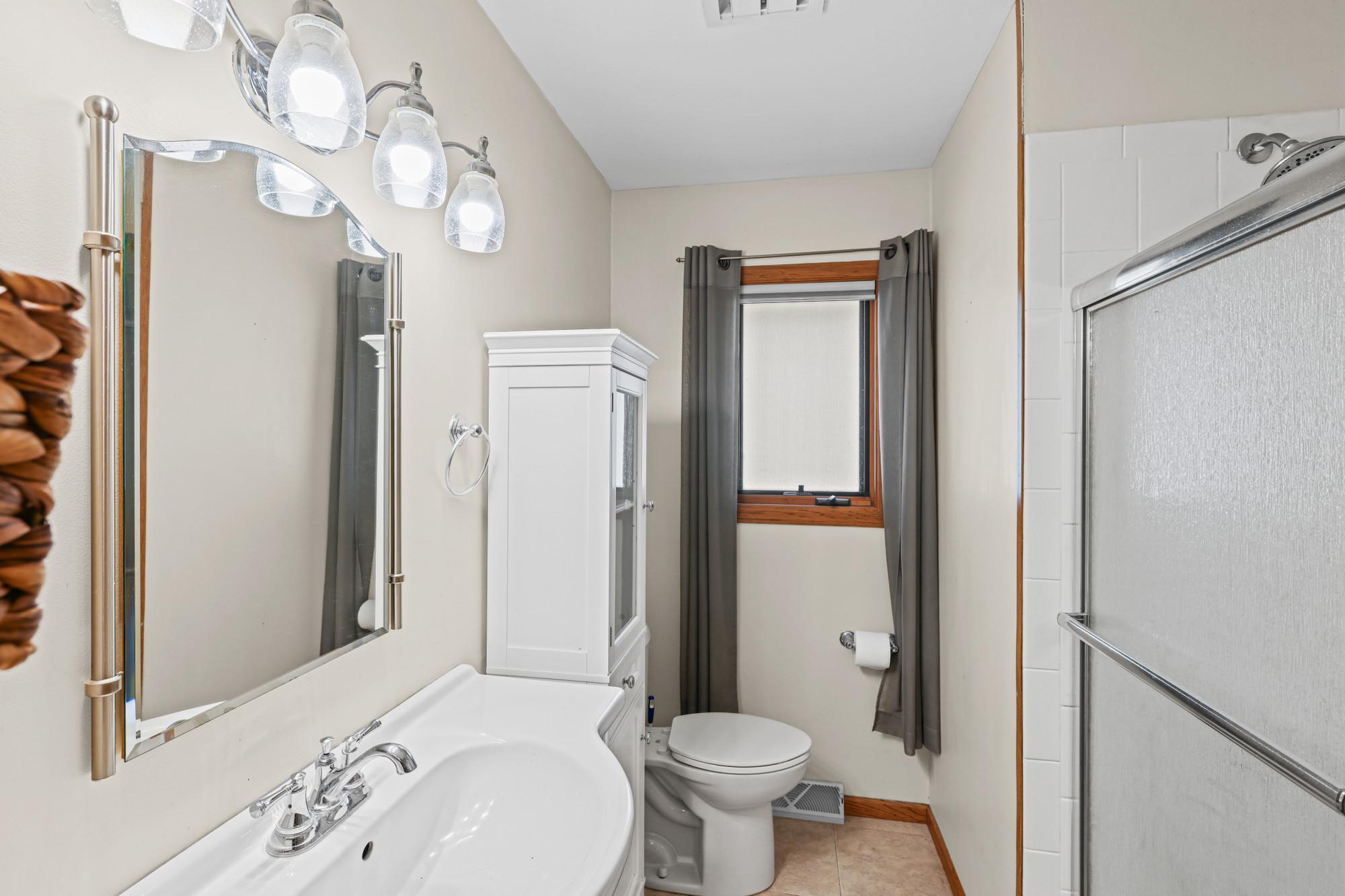1976 single family home for sale at 7747 County Road 127 in Brainerd, MN — 4 bed, 2 bath (photo 15 of 35)